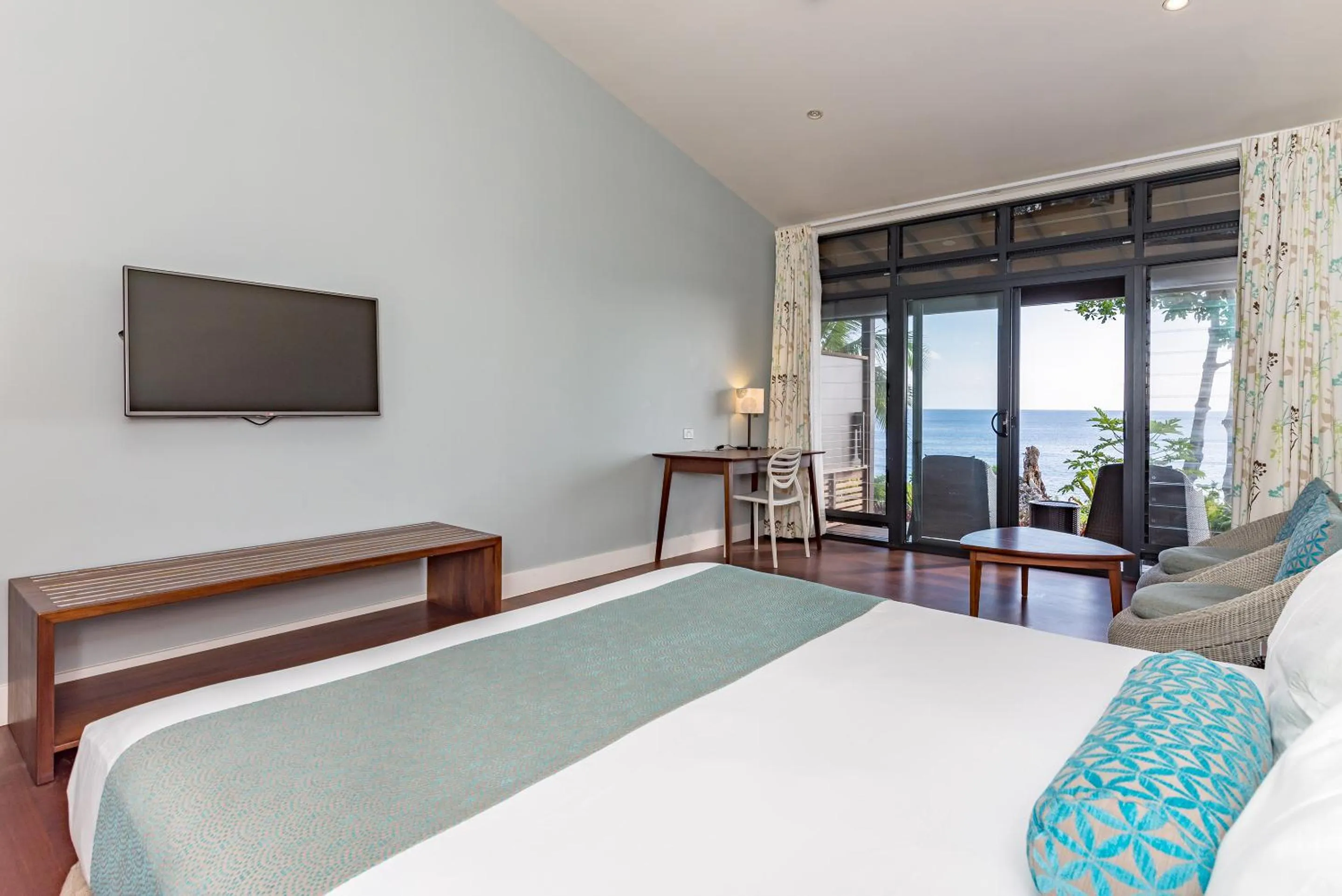 TV and multimedia, Bed in Scenic Matavai Resort Niue