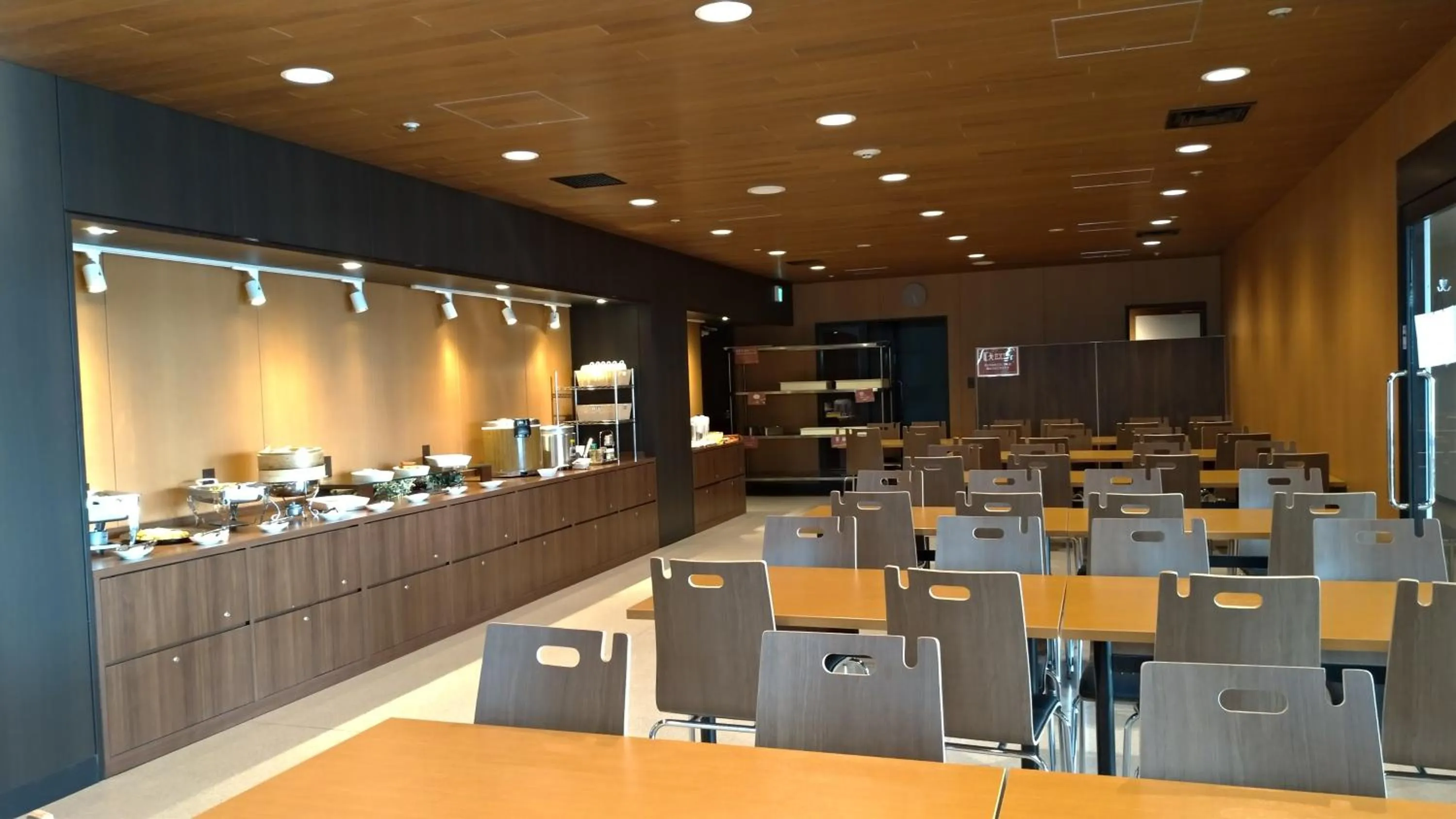 Restaurant/places to eat in Tokyo Central Youth Hostel