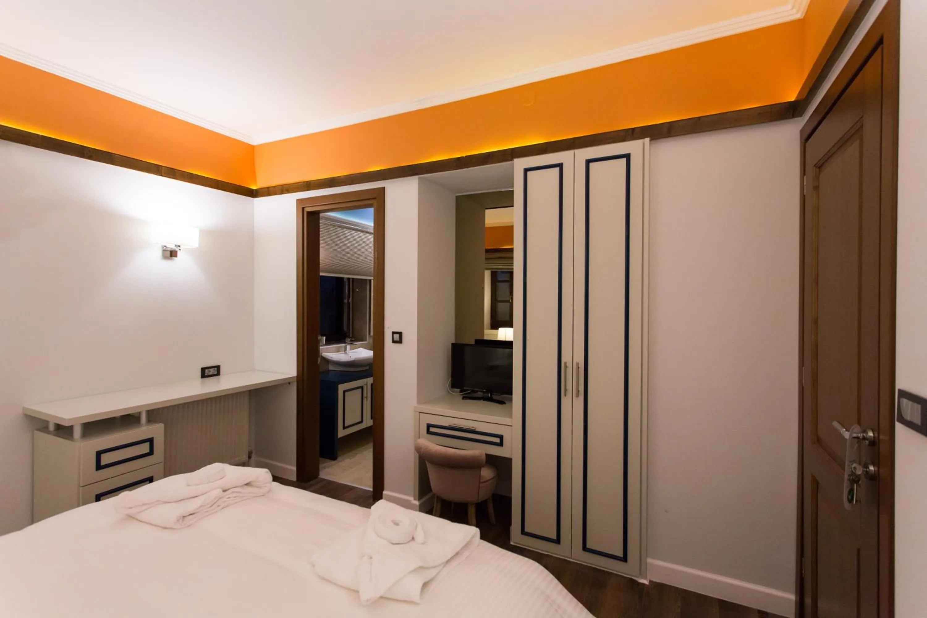 Photo of the whole room, Bed in Abi Luxury Villas