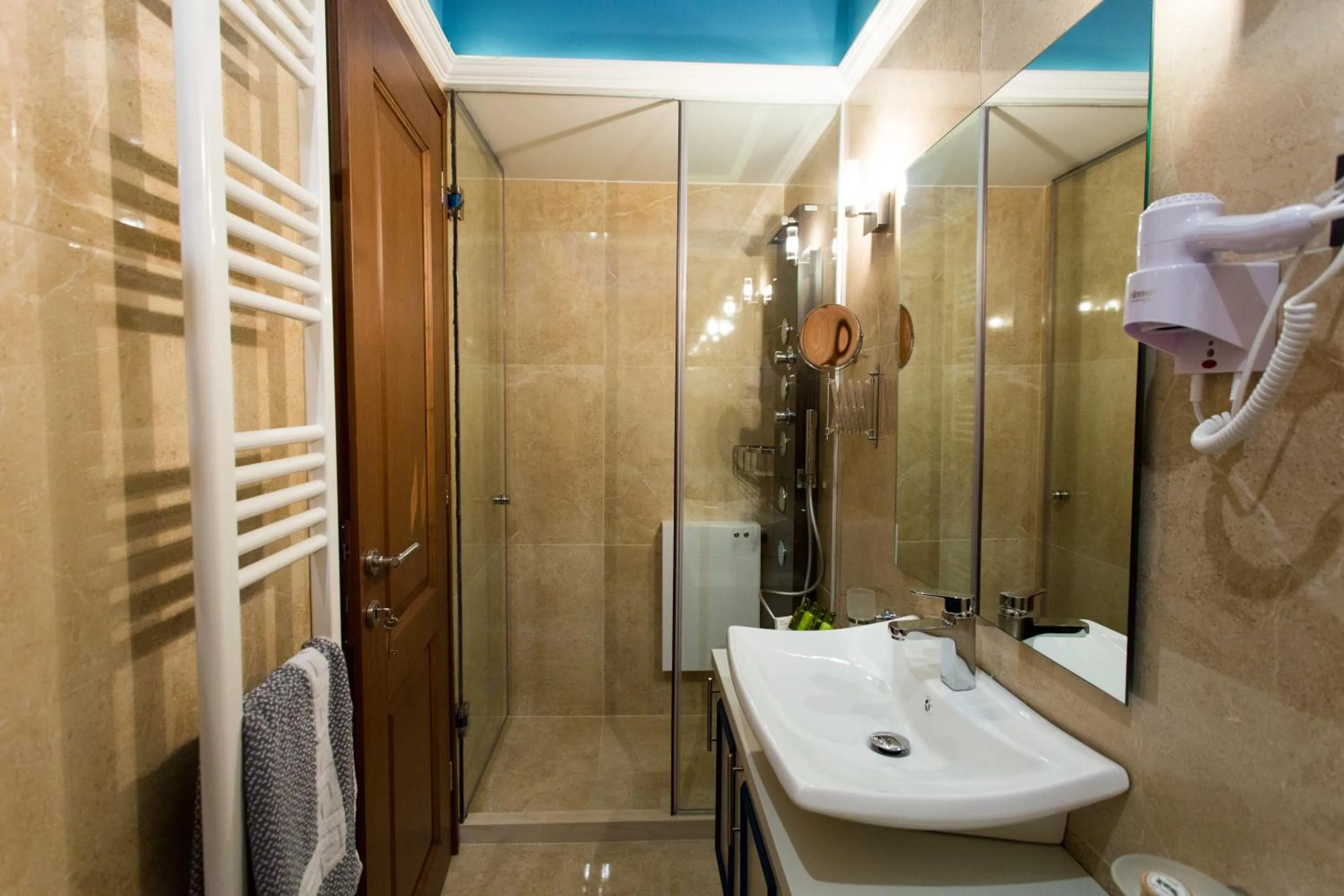 Shower in Abi Luxury Villas