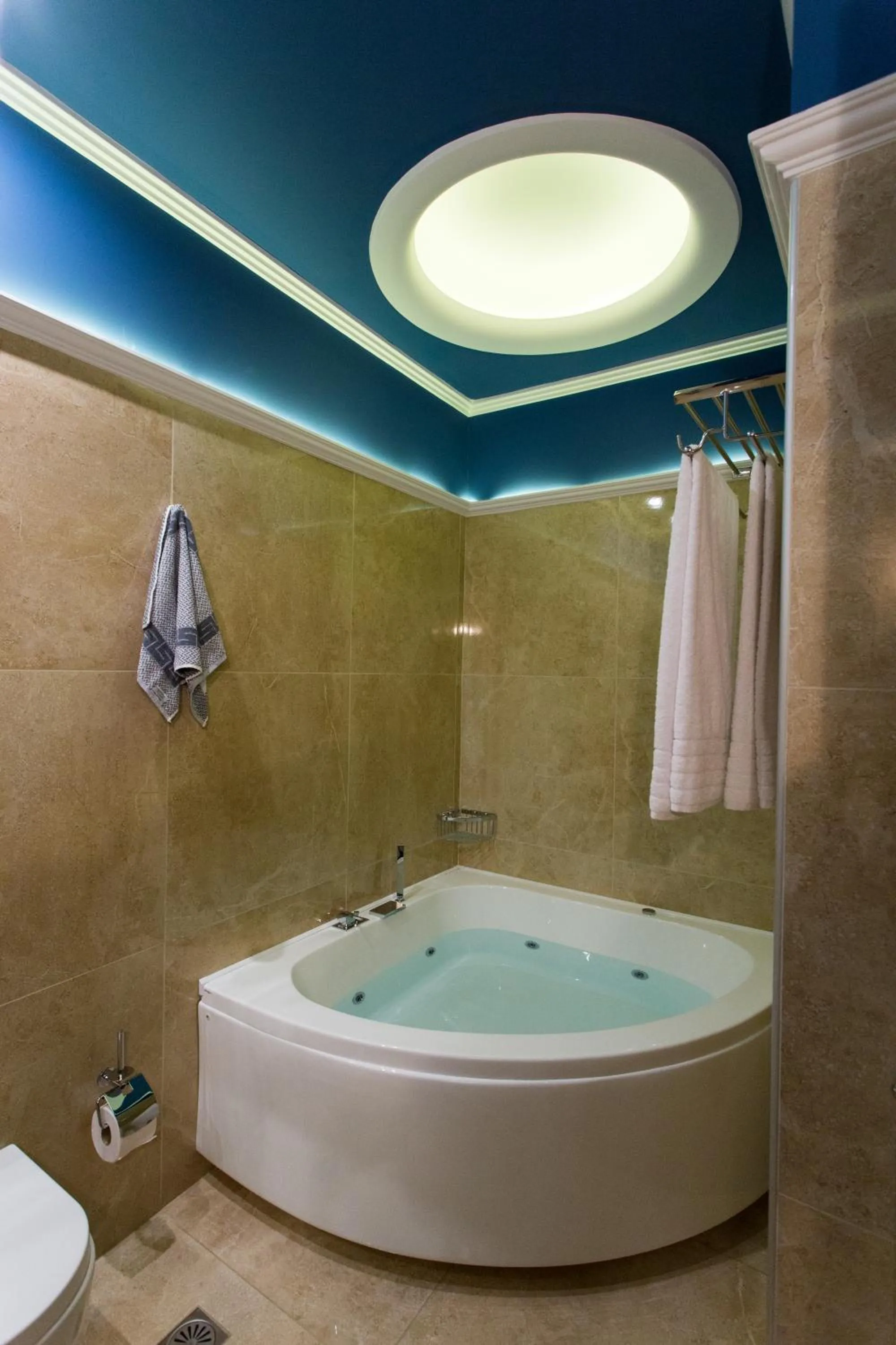 Hot Tub in Abi Luxury Villas