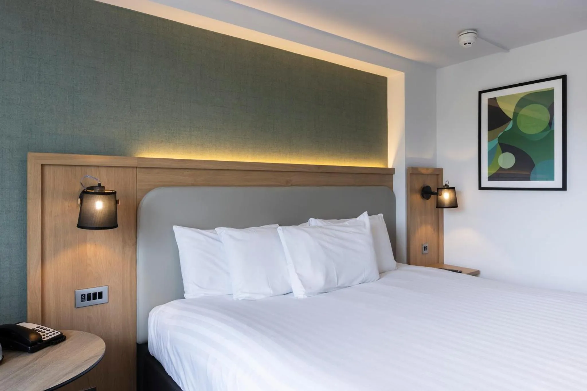 Photo of the whole room, Bed in Holiday Inn Milton Keynes Central by IHG