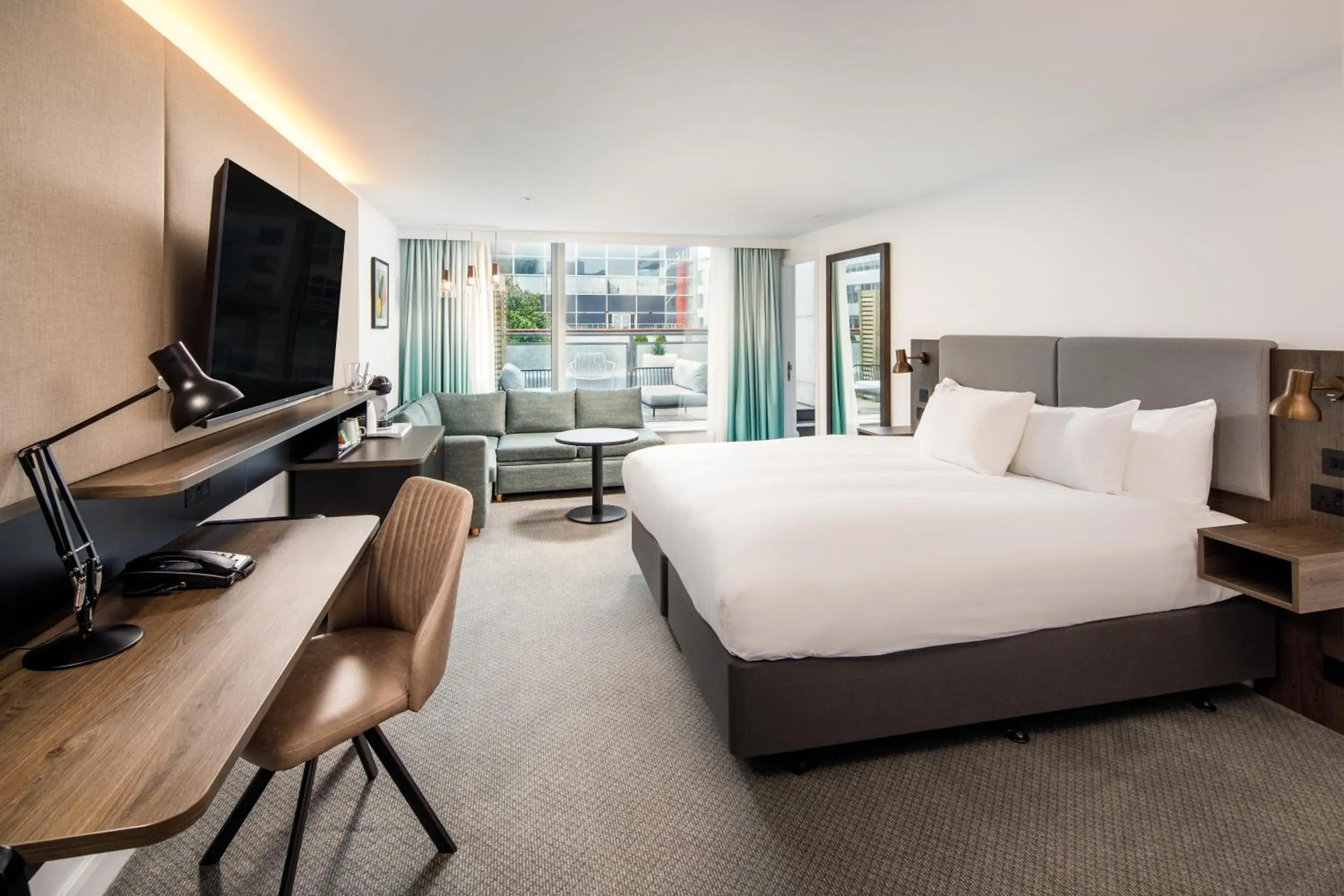 Bedroom, Bed in Holiday Inn Milton Keynes Central by IHG Bedroom, Bed in Holiday Inn Milton Keynes Central by IHG