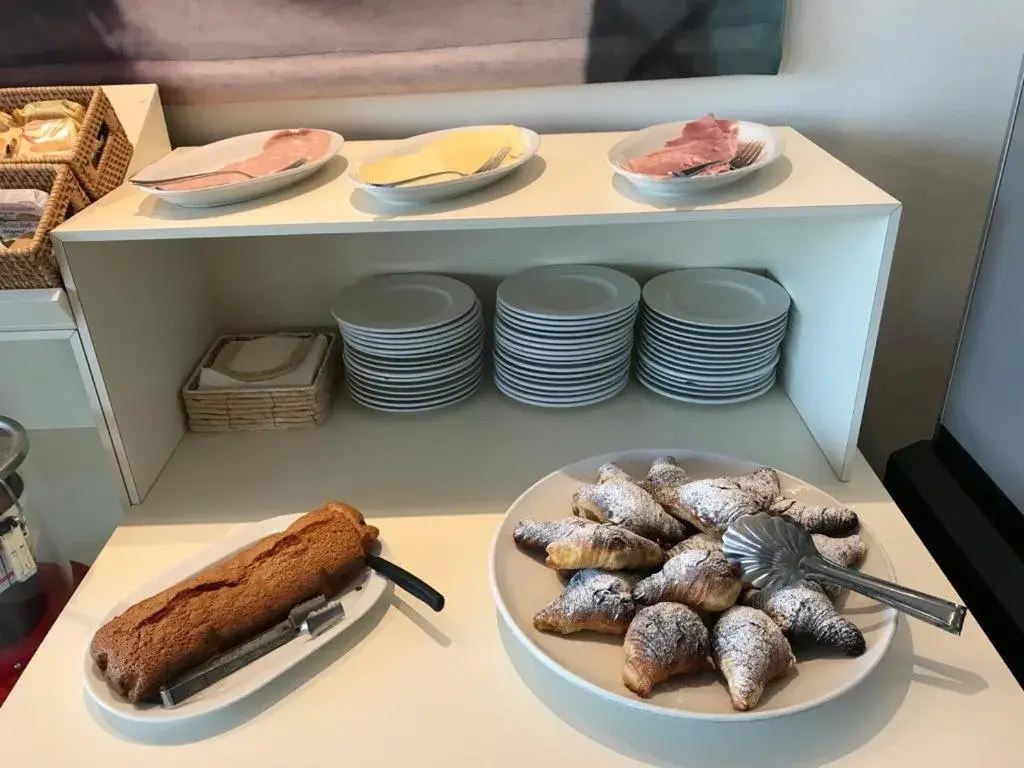 Breakfast in Hotel Sole E Mare Breakfast in Hotel Sole E Mare