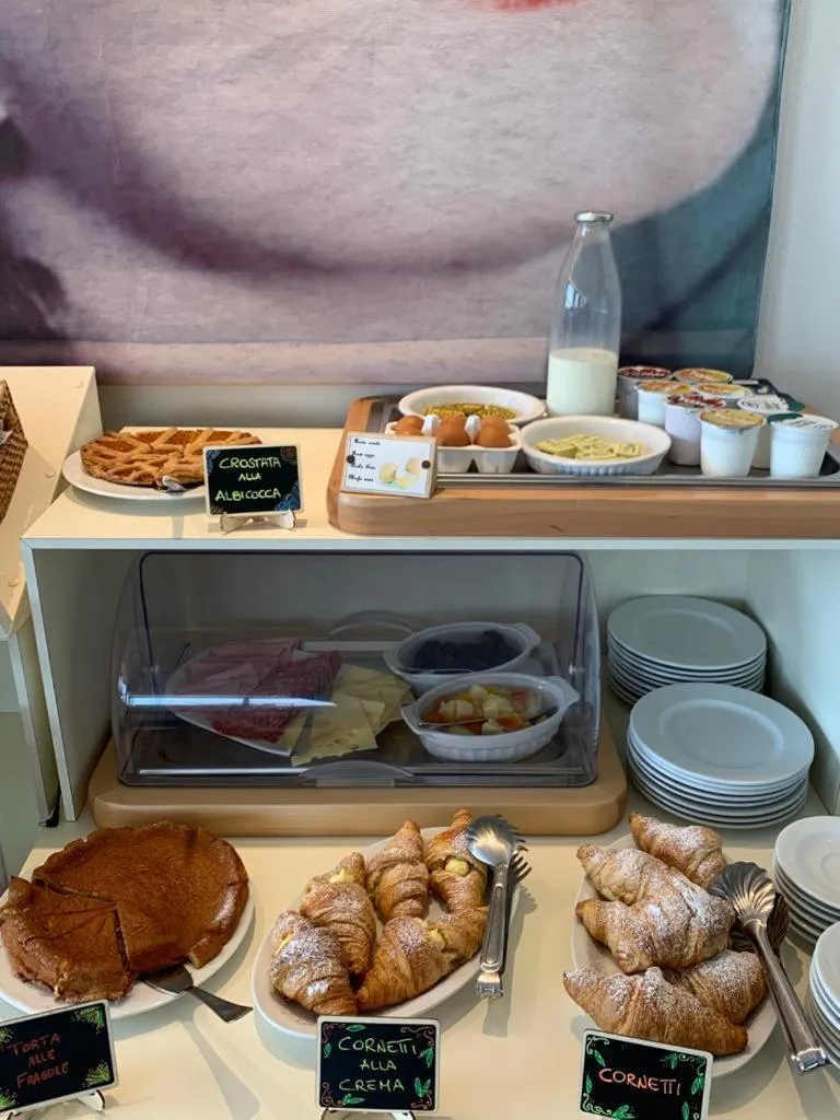 Breakfast in Hotel Sole E Mare