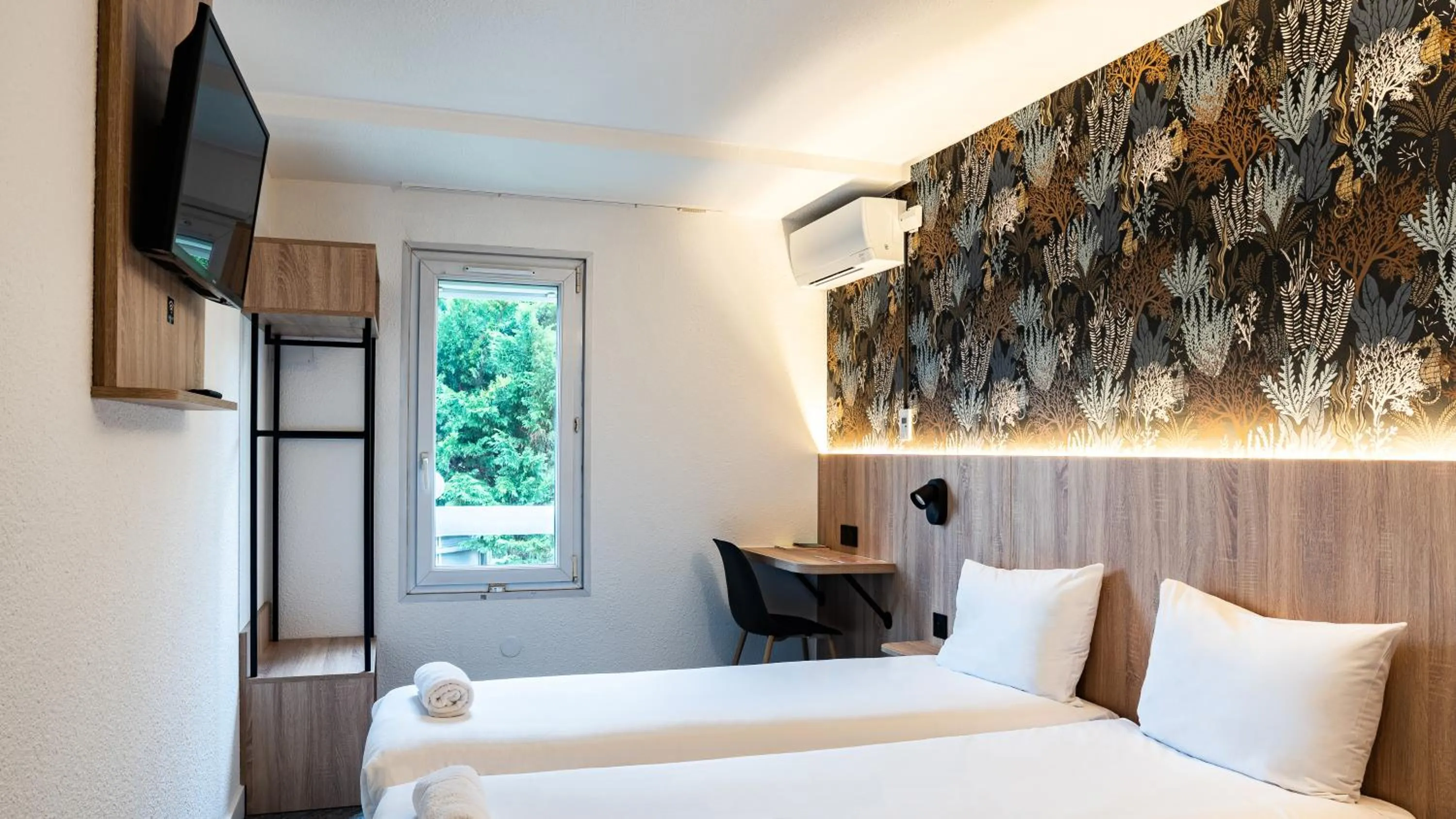 Twin Room in Quick Palace Anglet