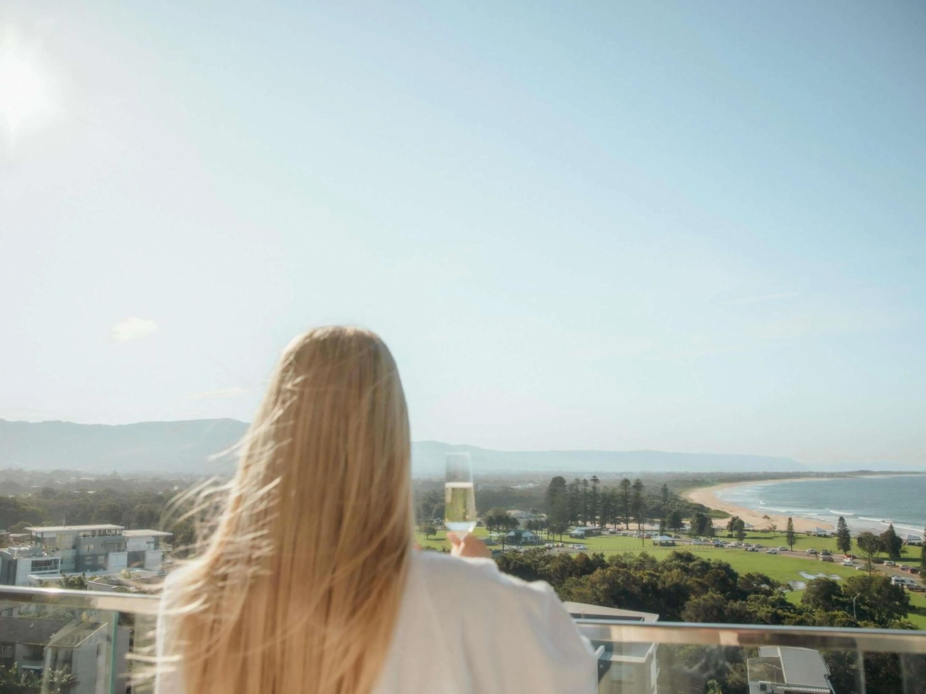 Property building in Novotel Wollongong Northbeach