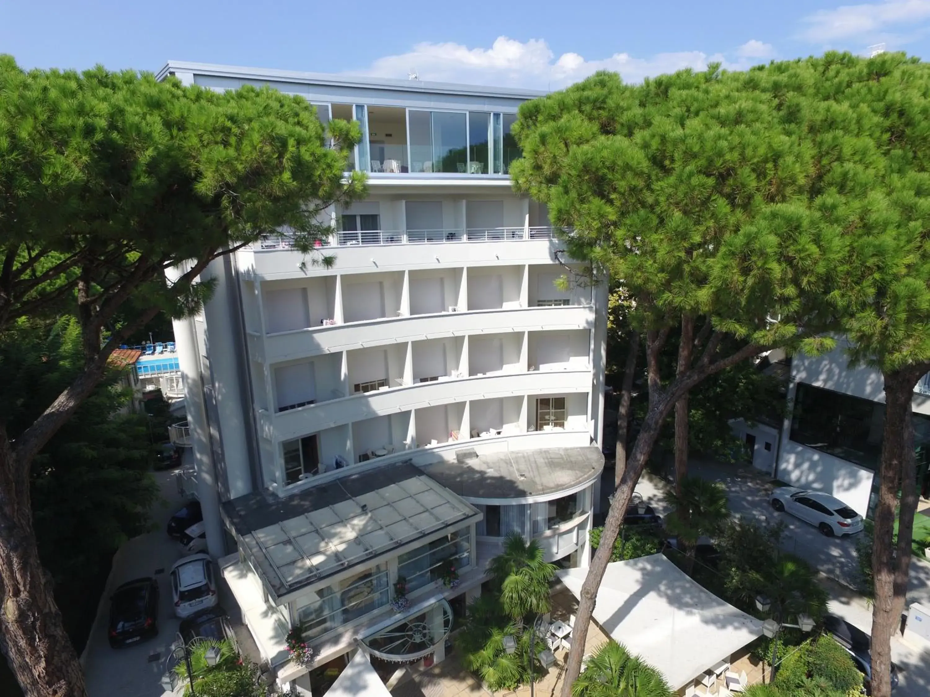 Property building in Hotel Luxor Property building in Hotel Luxor
