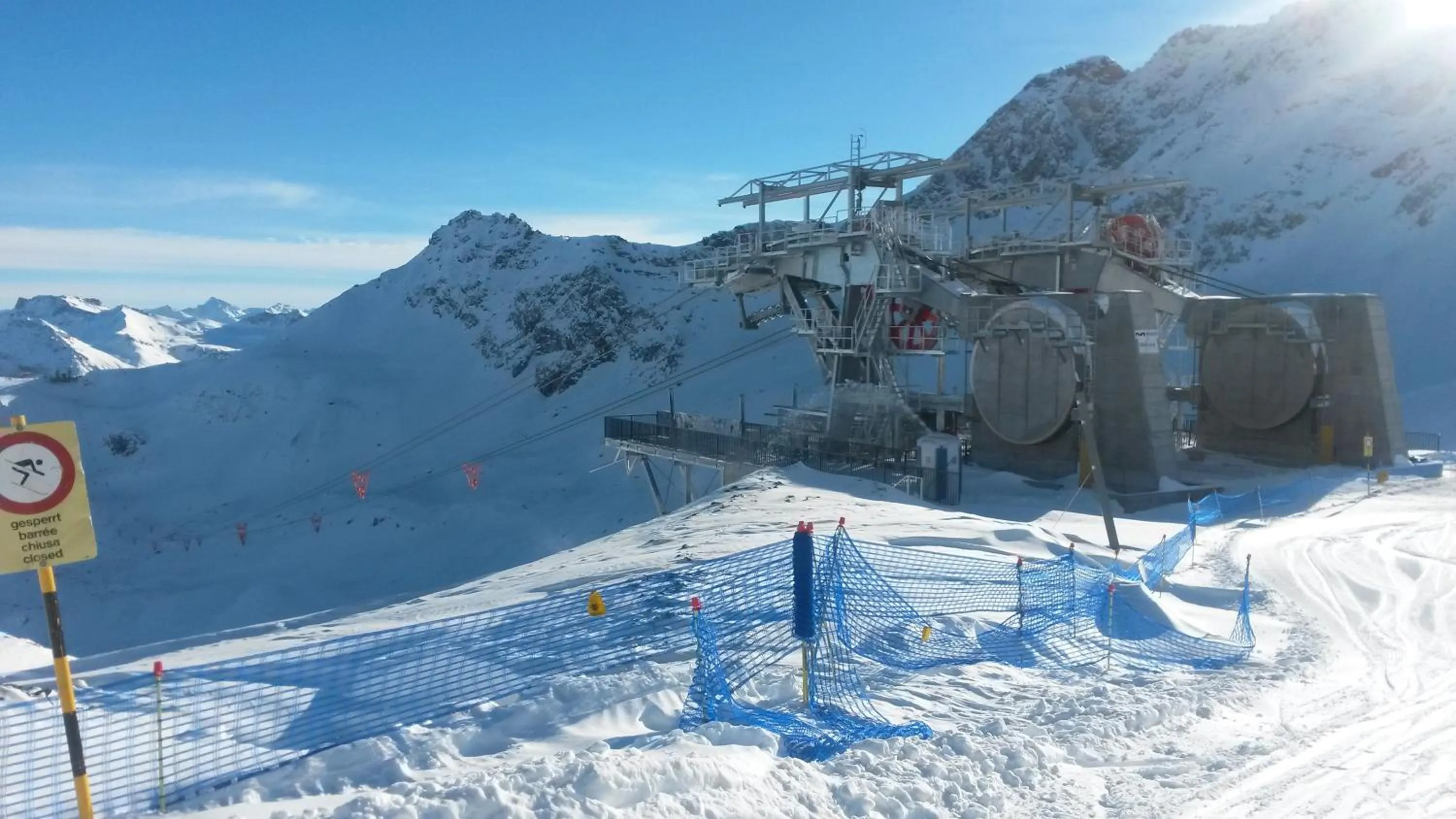 Skiing in Hotel Stätzerhorn