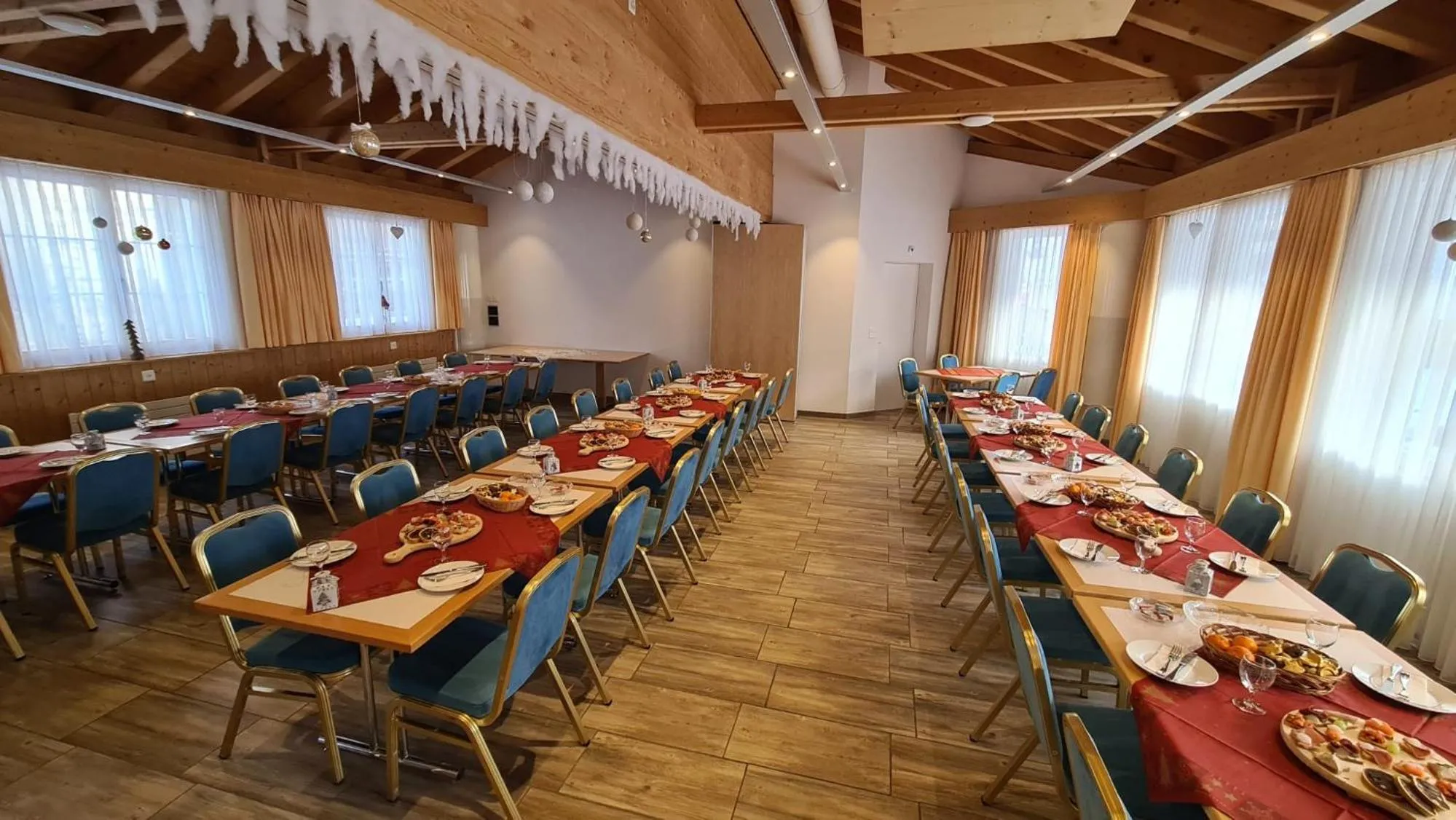 Restaurant/places to eat in Hotel Stätzerhorn