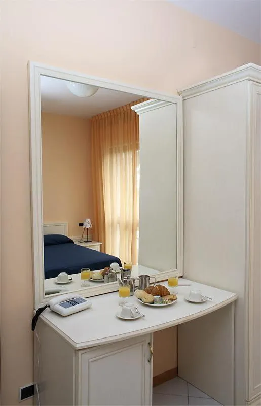 Decorative detail in Hotel Elizabeth