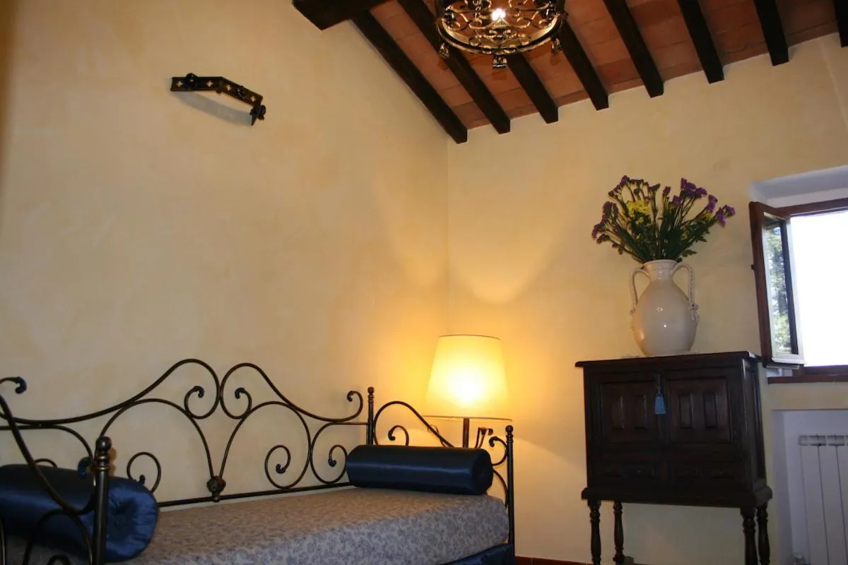 Bed in Agriturismo Borgo Il Bonagino