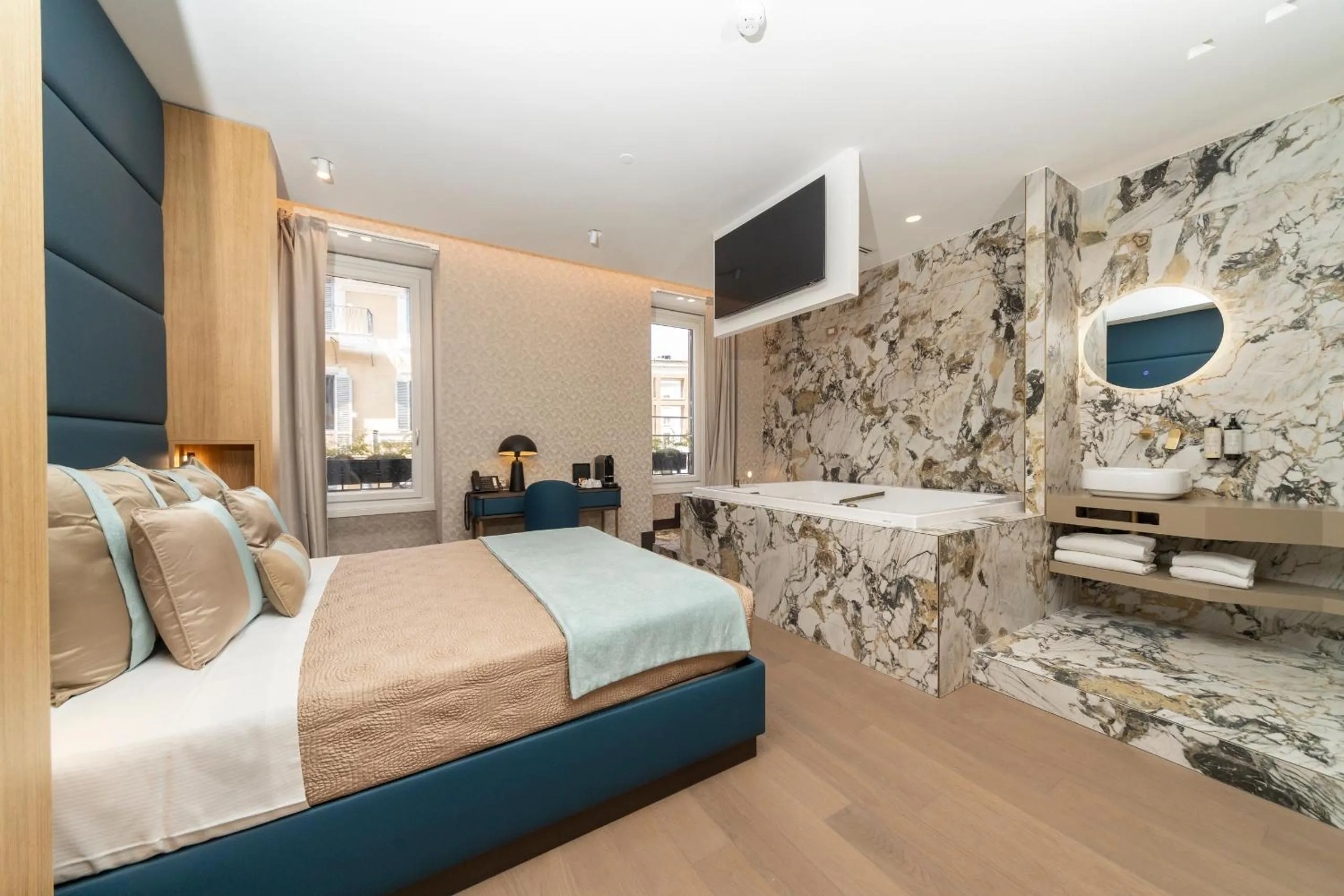 Bed in San Carlo Suite