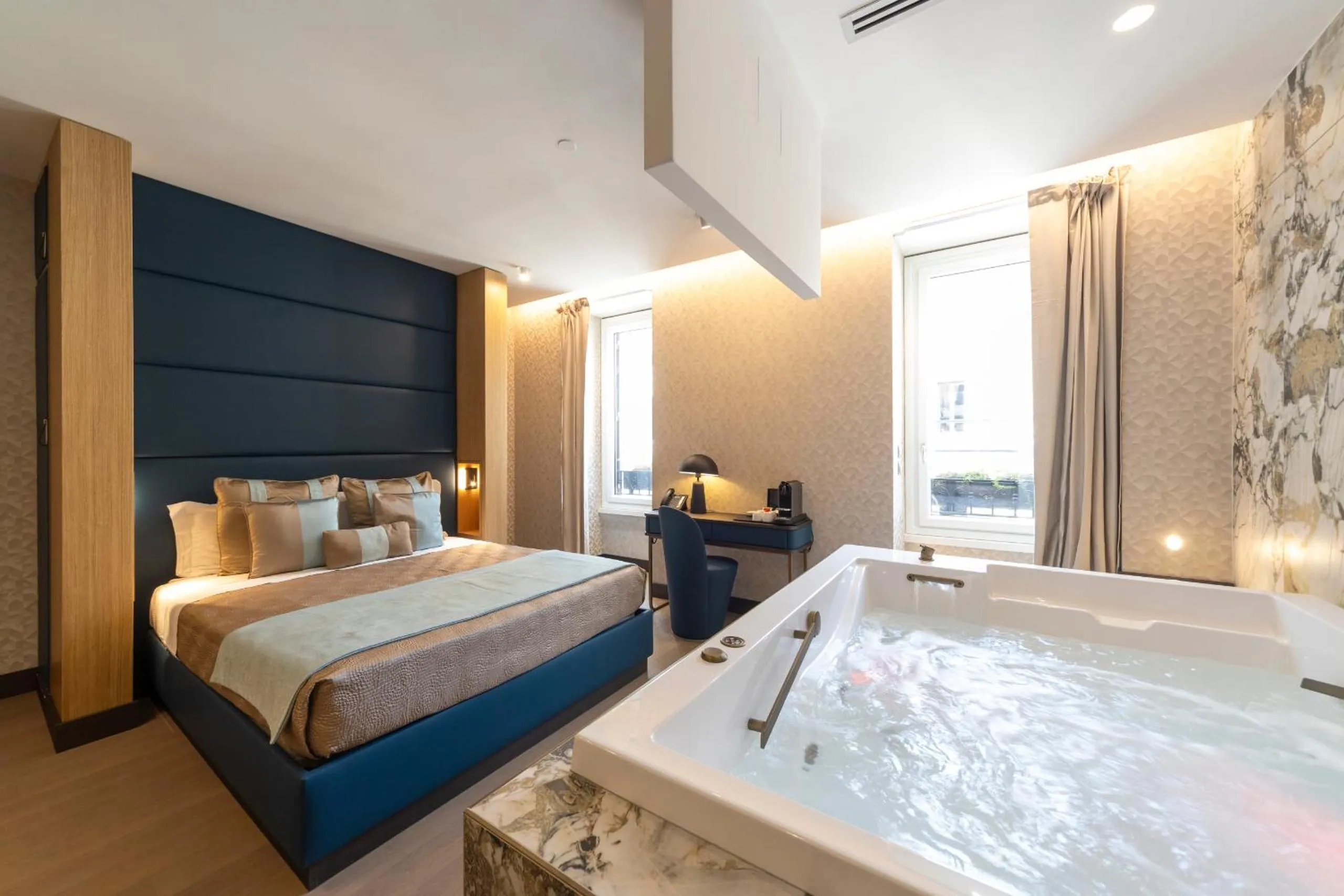 Bed in San Carlo Suite