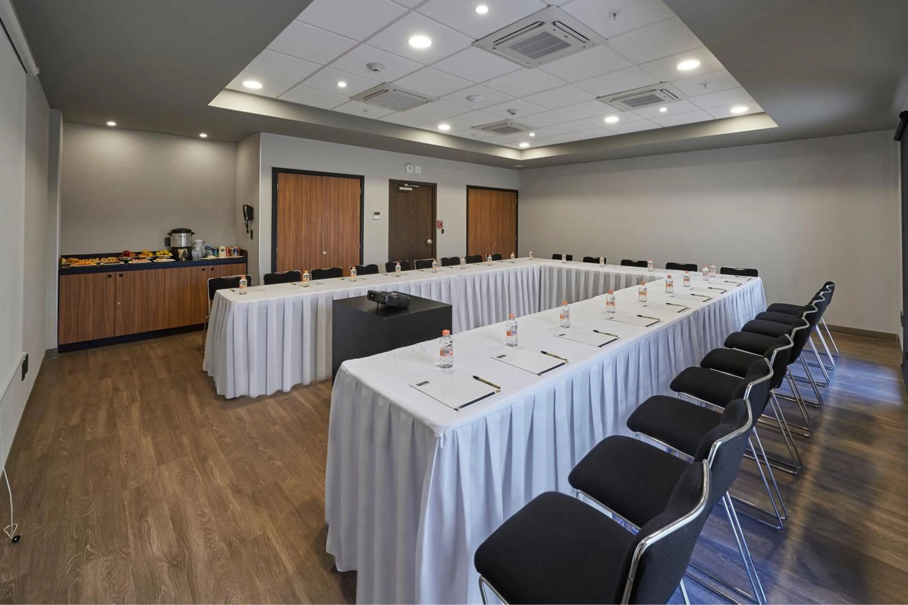 Meeting/conference room in City Express by Marriott Ciudad de México Tlalnepantla