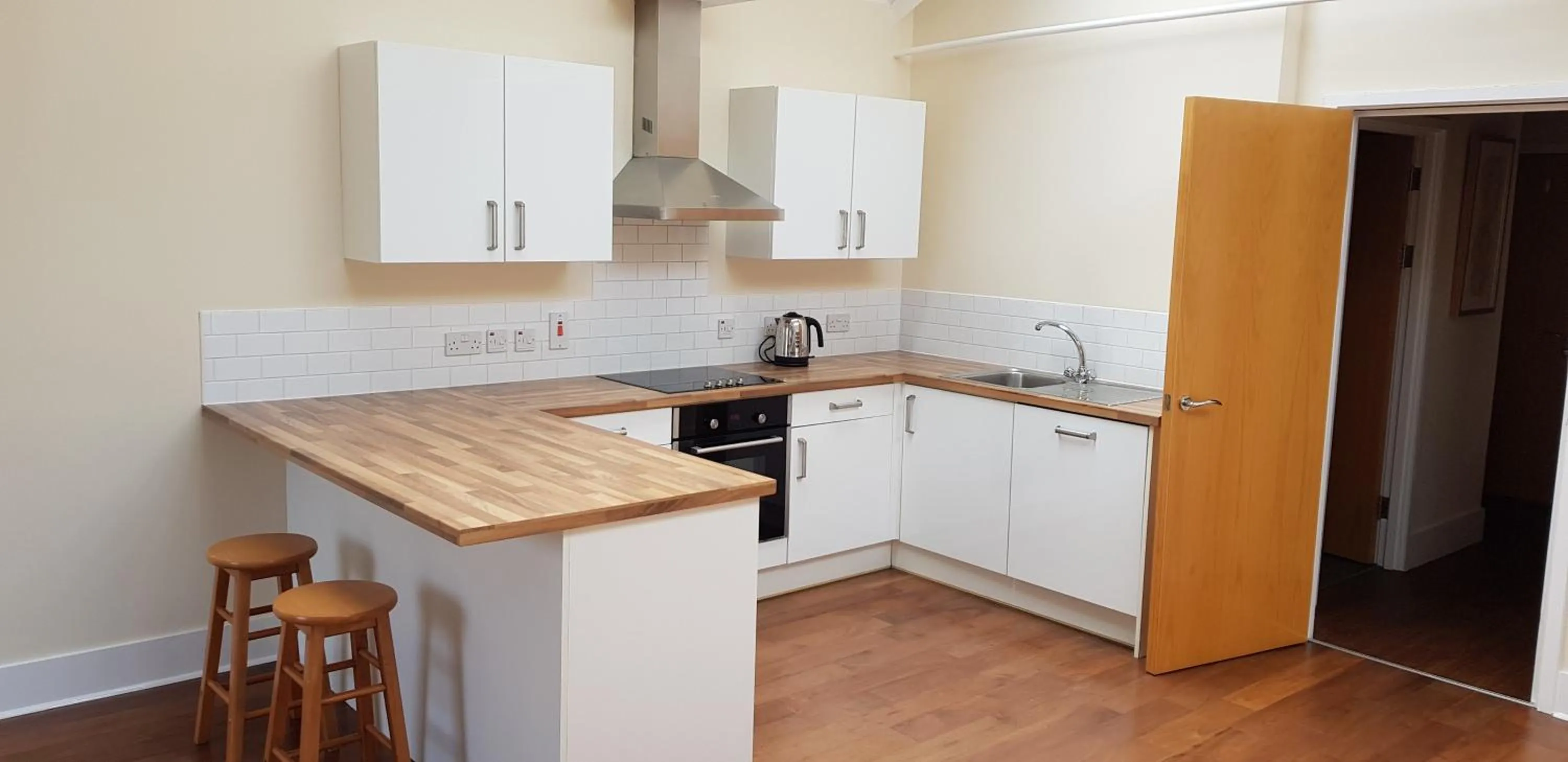 Kitchen or kitchenette in Ice House Apartments