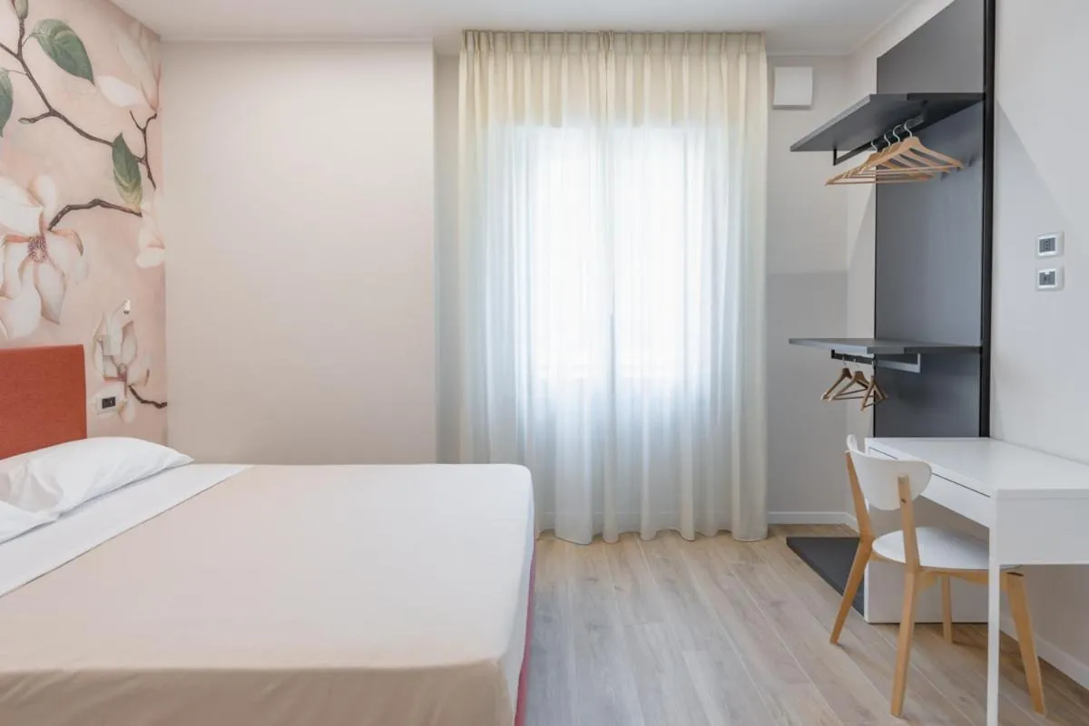 Bed in Albergo Degli Amici