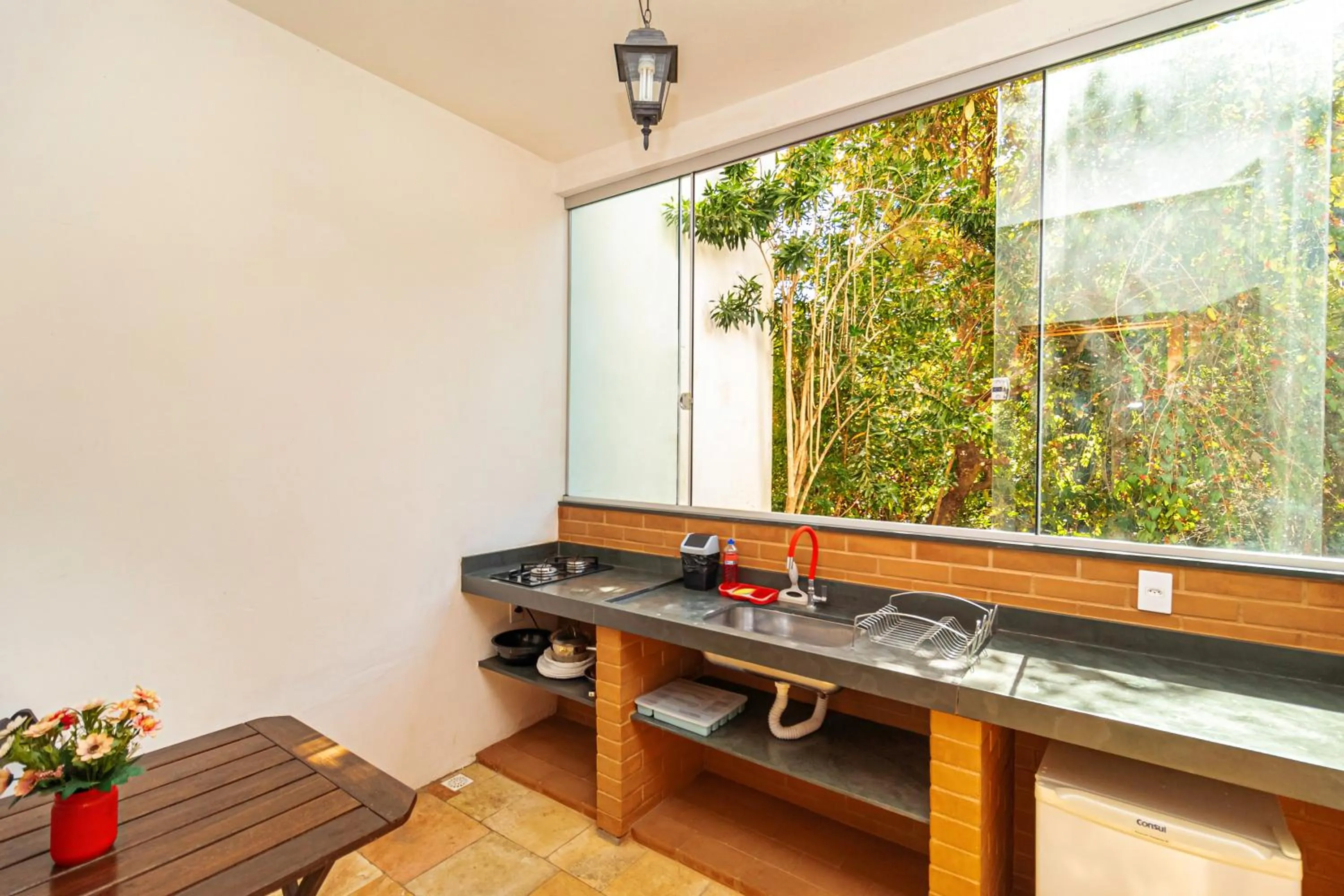 kitchen in Pousada Arvoredo