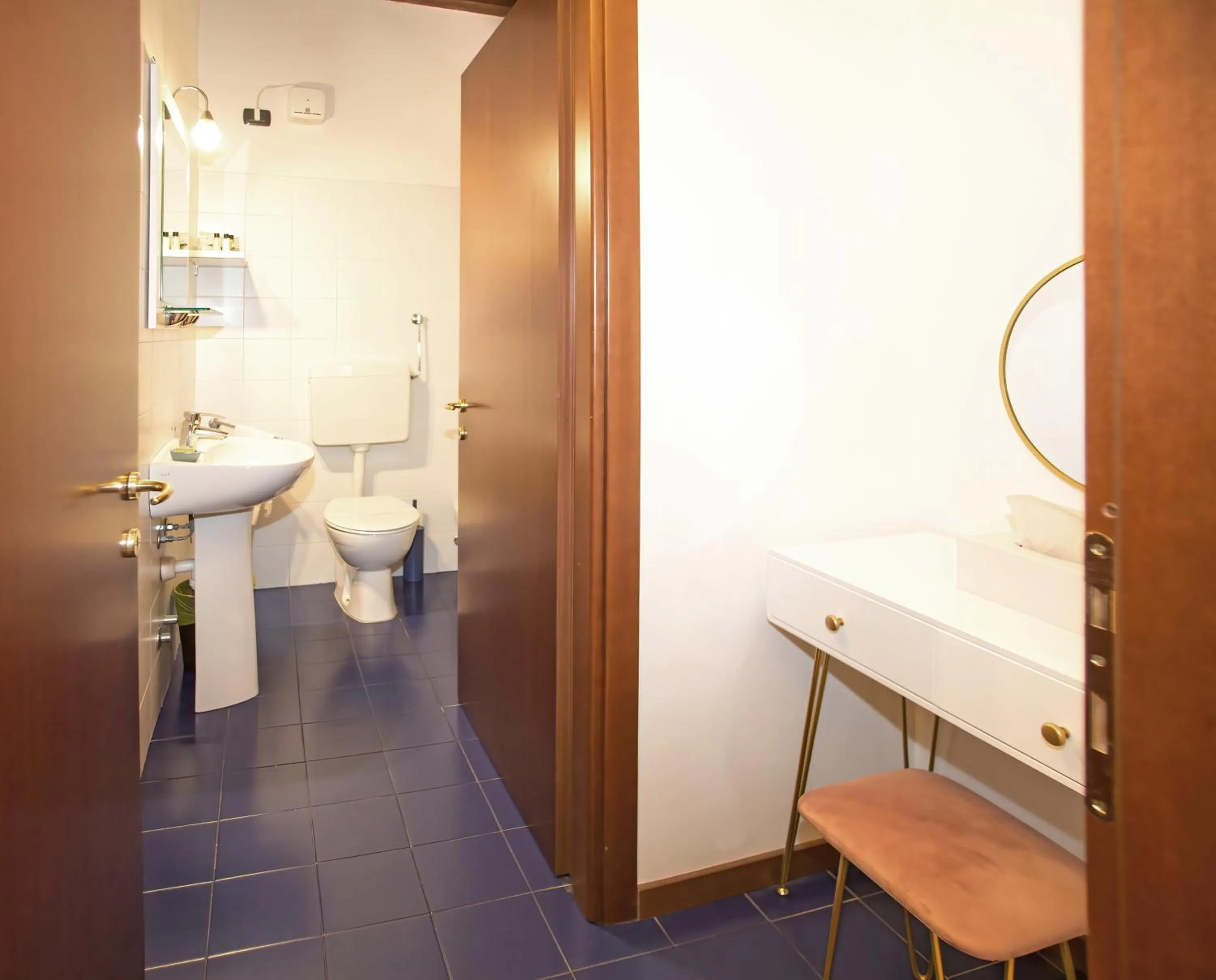 Bathroom in Veronetta House