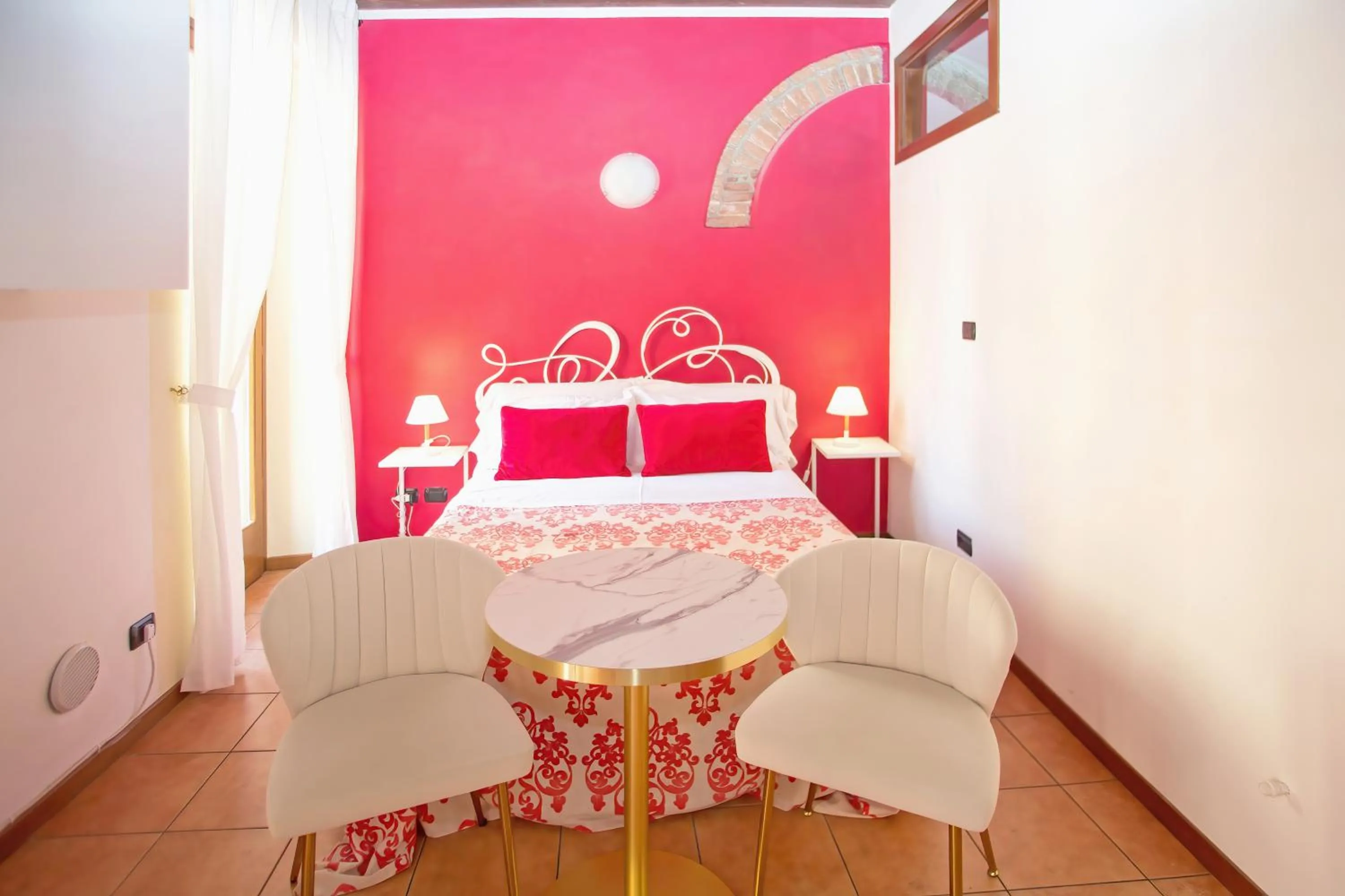 Bedroom, Bed in Veronetta House