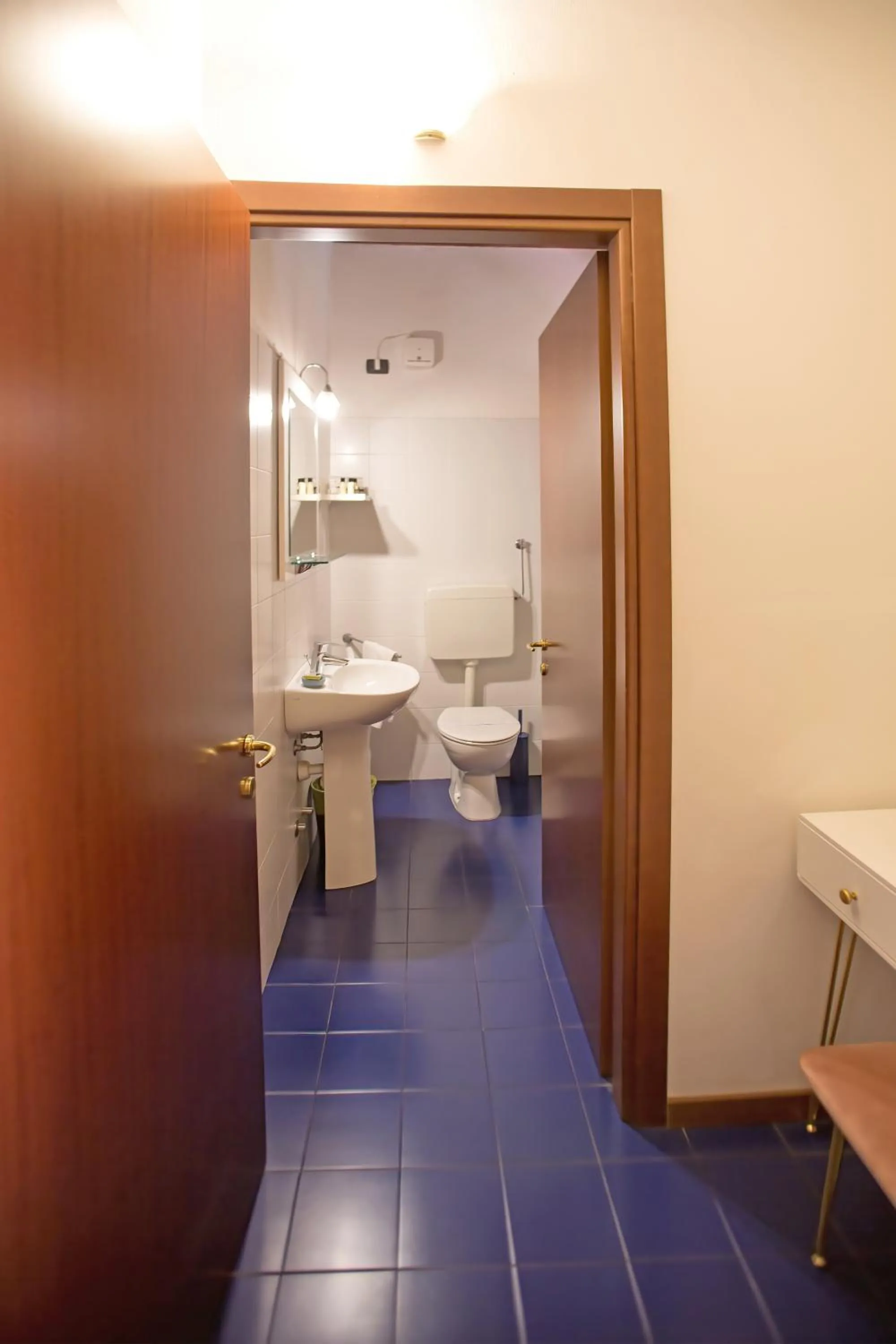 Bathroom in Veronetta House