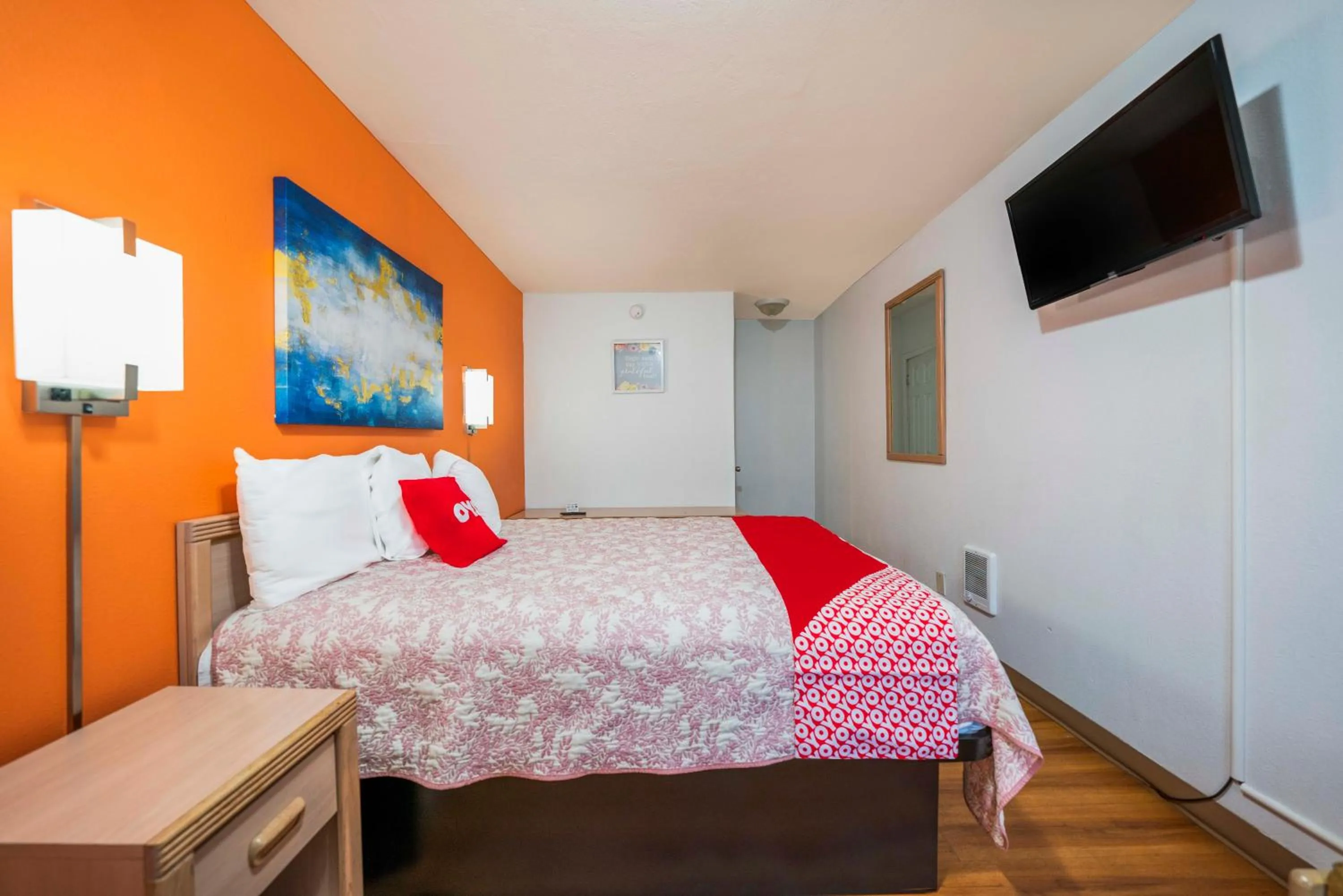 Bedroom, Bed in Royal Gateway Motel by OYO