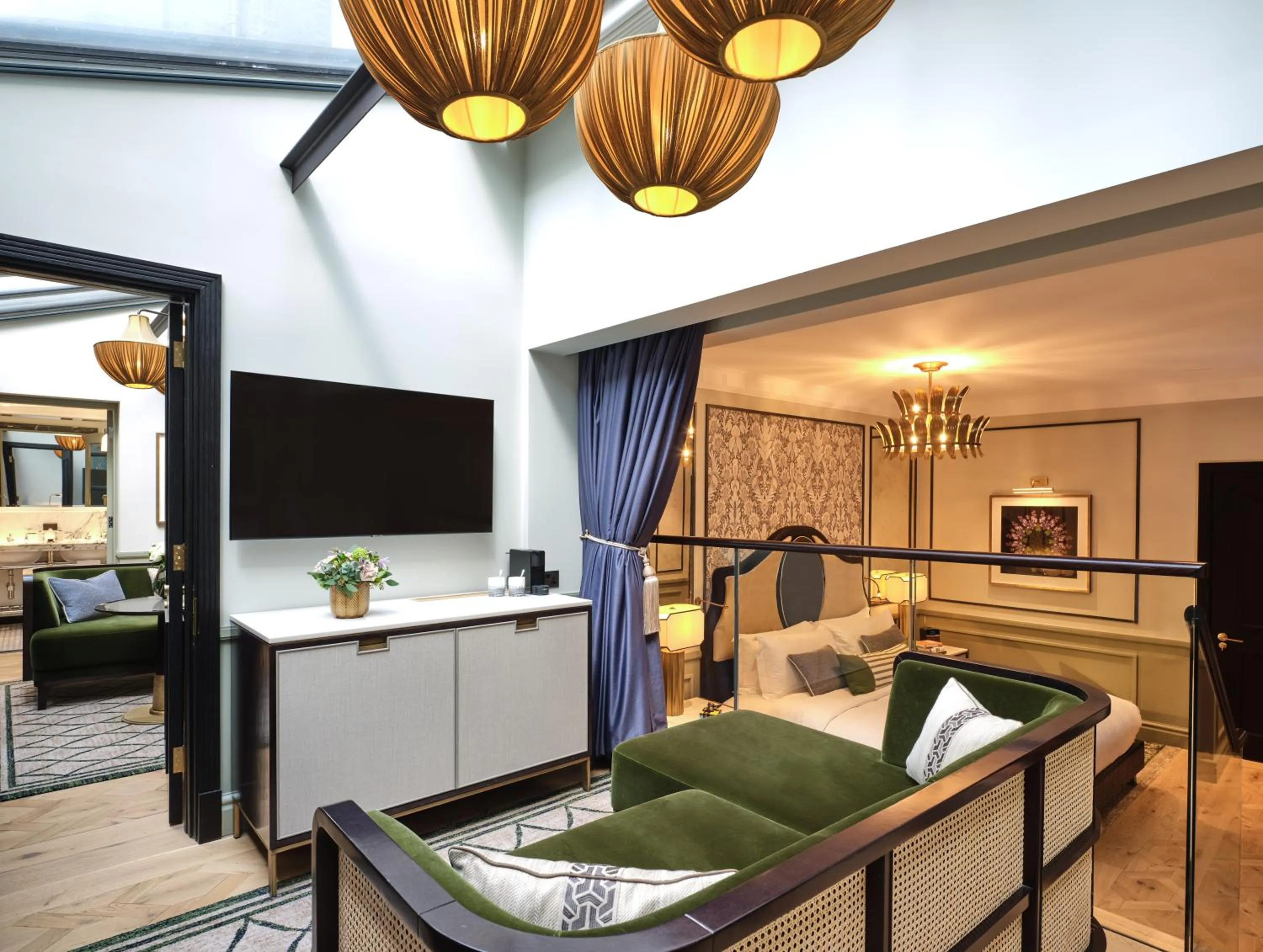 TV and multimedia in The Mayfair Townhouse - an Iconic Luxury Hotel