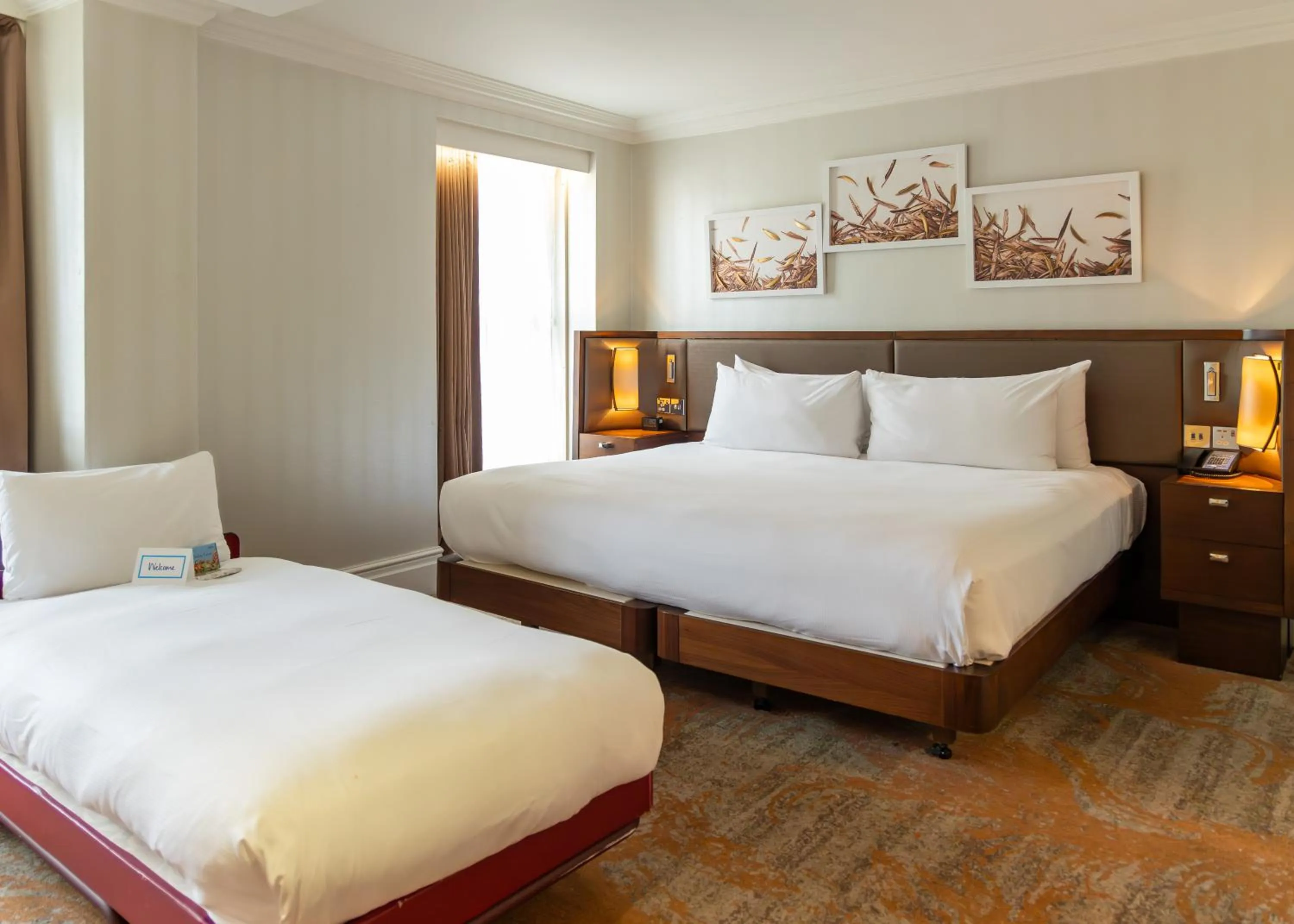 Bed in Hilton London Hyde Park