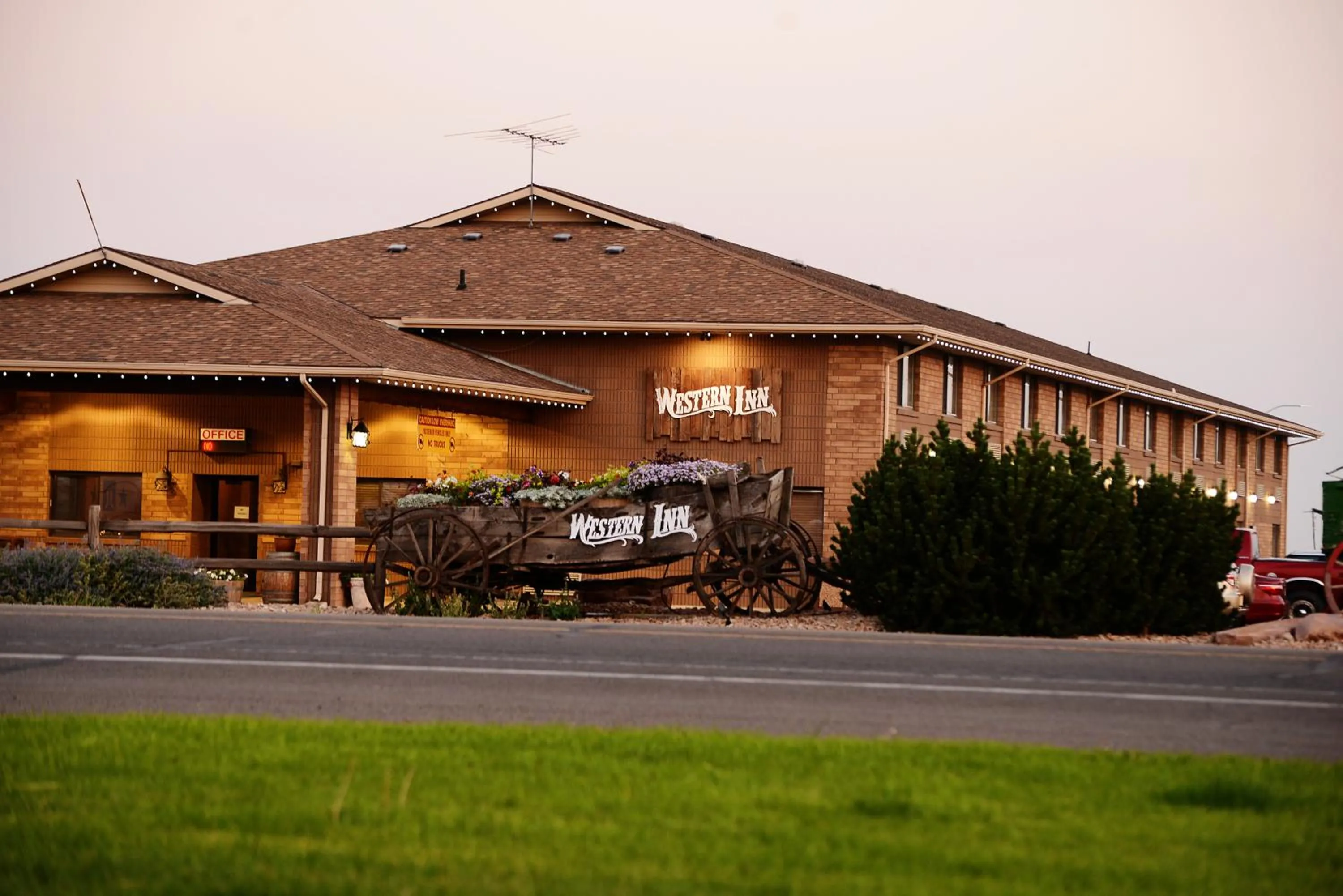 Western Inn - Tremonton, Utah