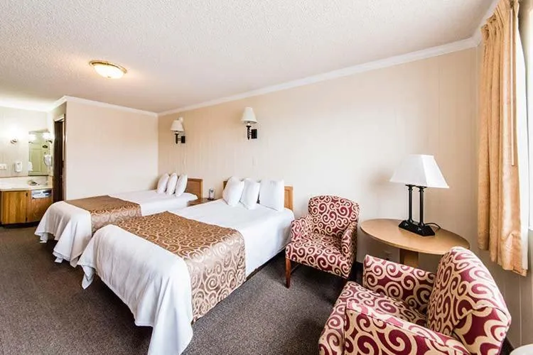 Bed in Western Inn - Tremonton, Utah