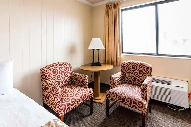 Classic Queen Room in Western Inn - Tremonton, Utah Classic Queen Room in Western Inn - Tremonton, Utah