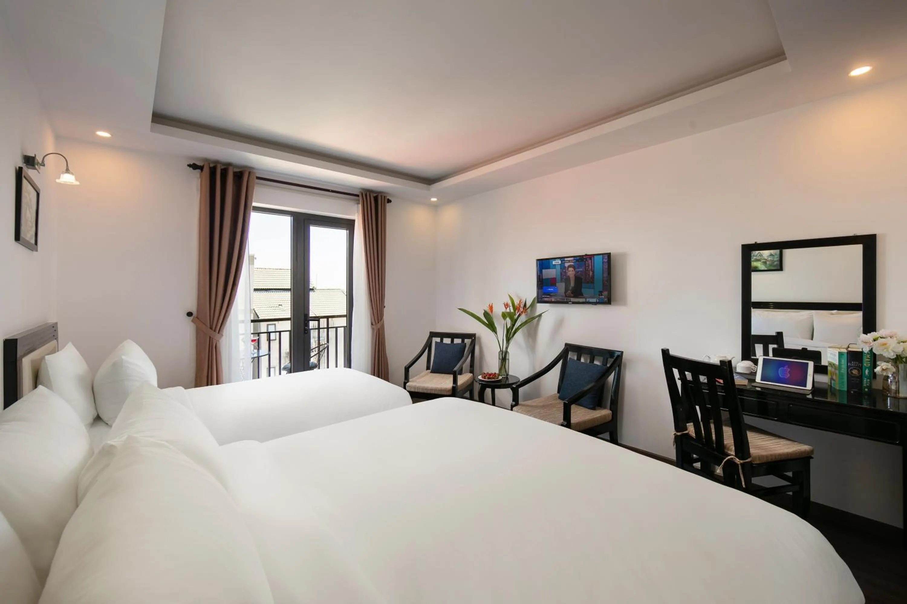 Bed in Hoi An Golden Holiday Villa