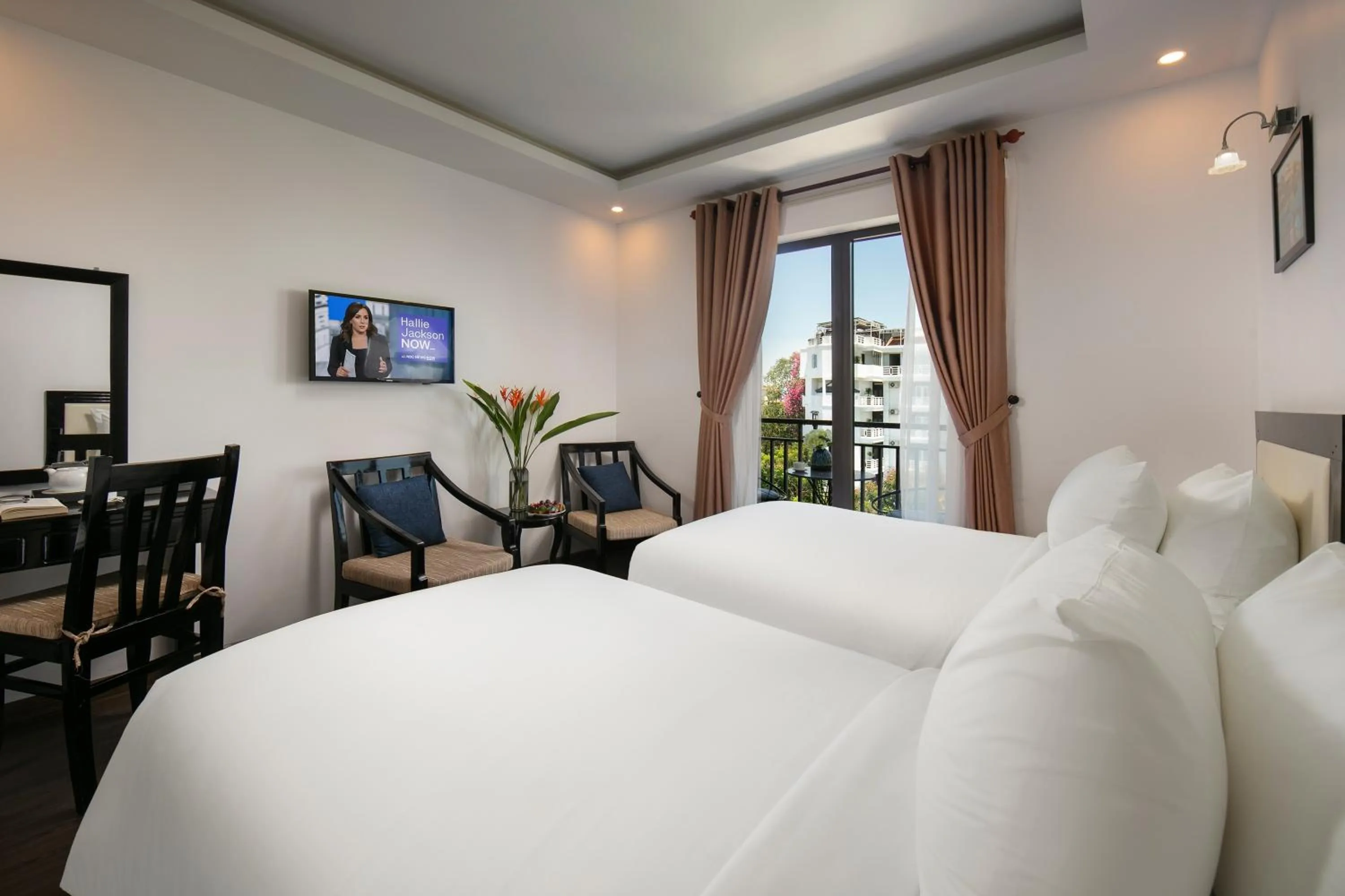 Bed in Hoi An Golden Holiday Villa