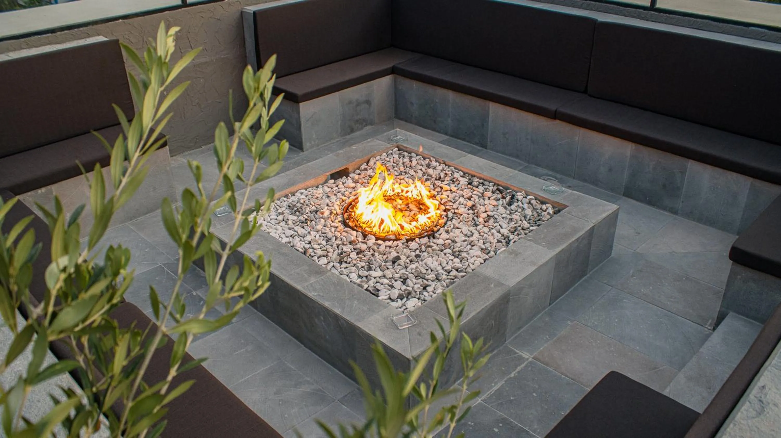 Restaurant/places to eat in Hotel Indigo Guadalajara Expo by IHG