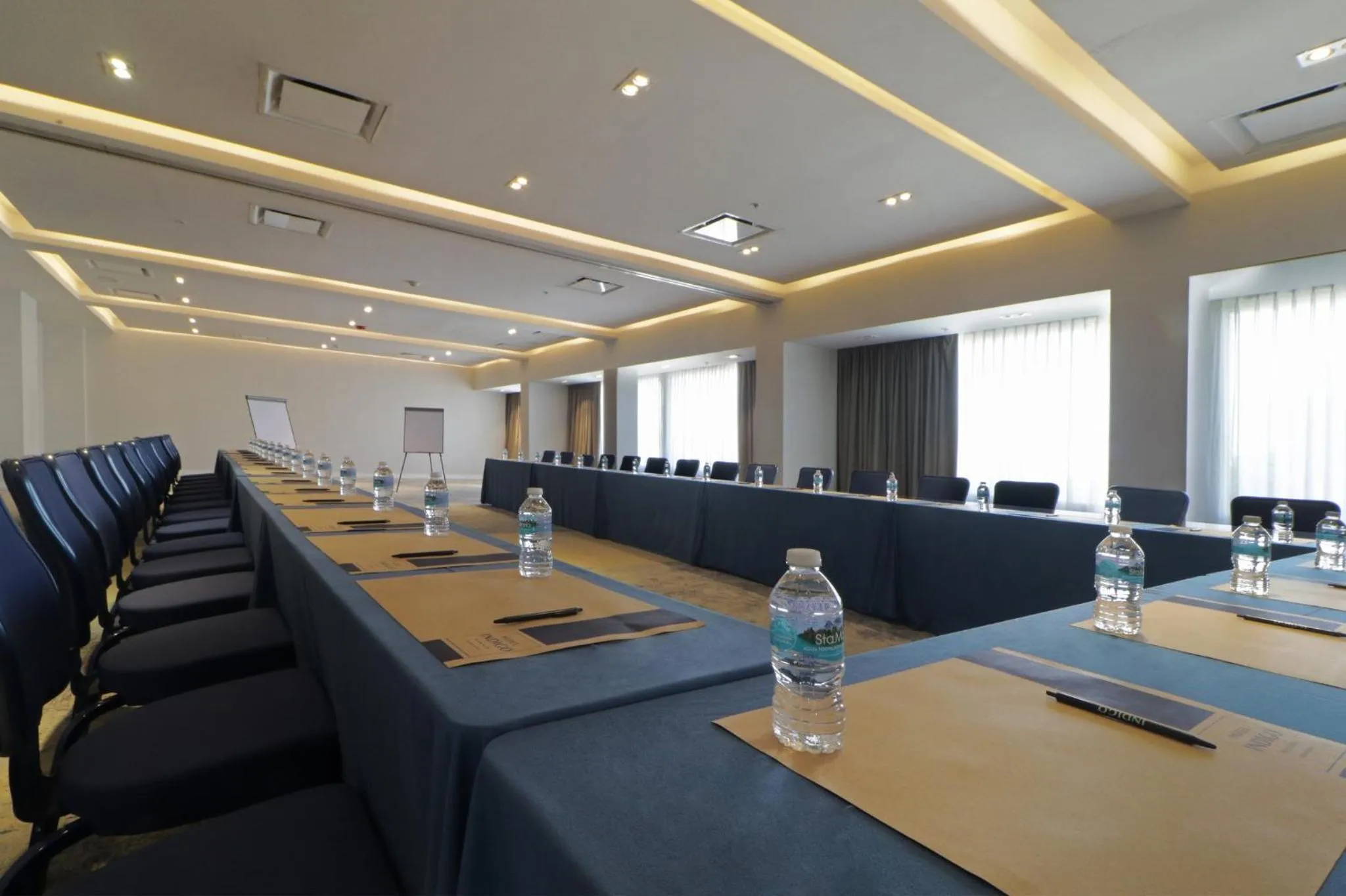 Meeting/conference room in Hotel Indigo Guadalajara Expo by IHG