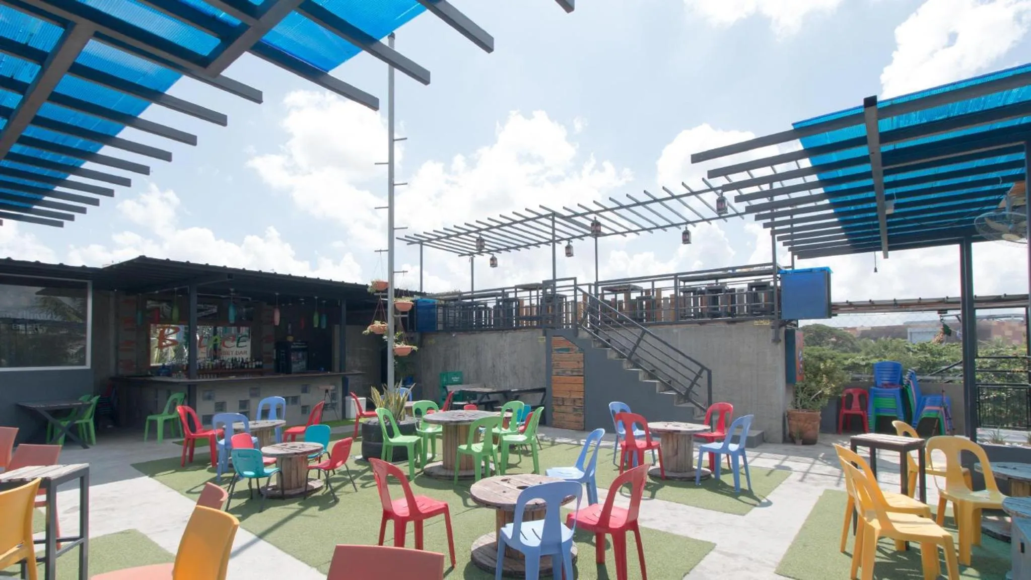 Property building in RedDoorz Plus @ Taft North Mandurriao