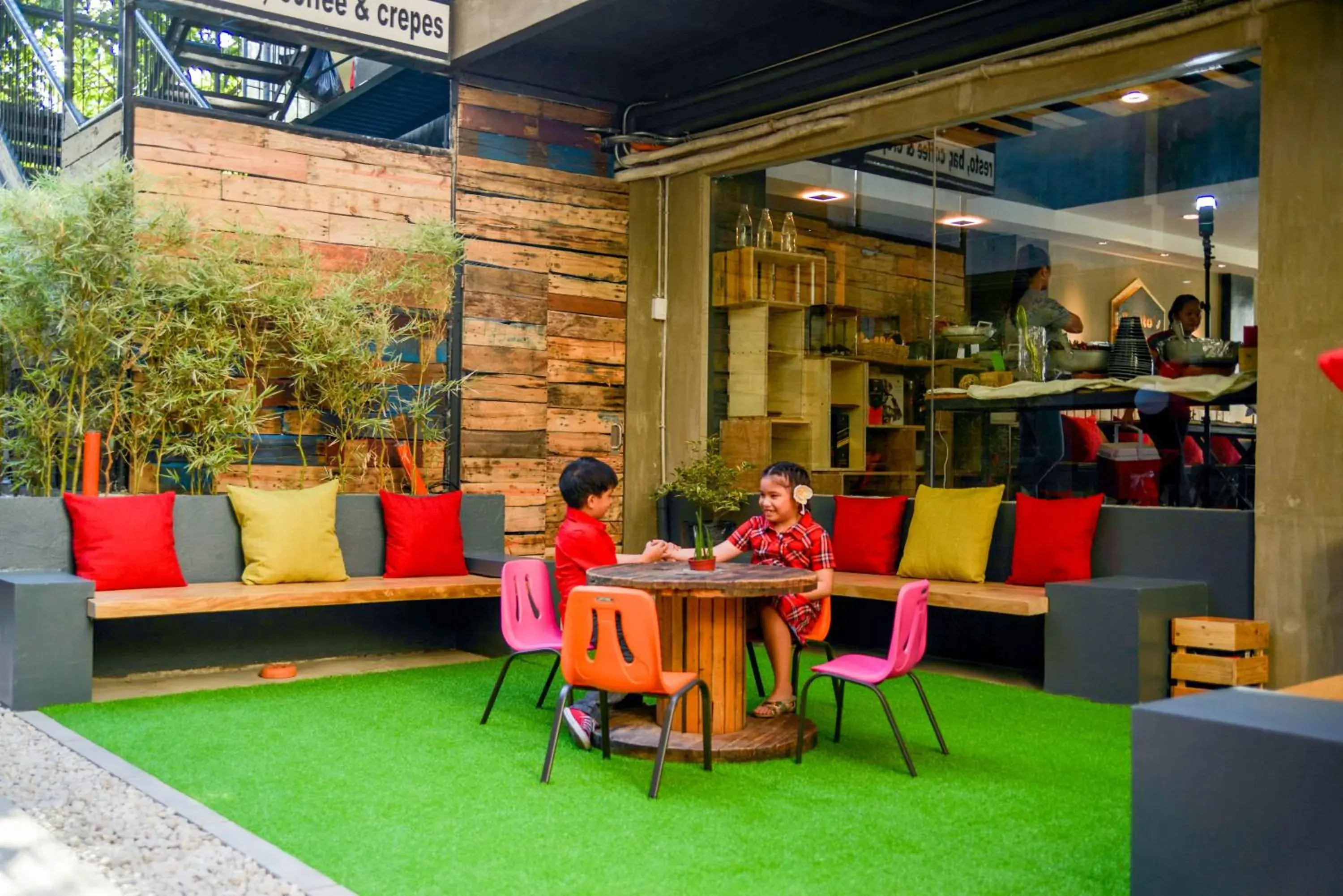 Property building in RedDoorz Plus @ Taft North Mandurriao Property building in RedDoorz Plus @ Taft North Mandurriao