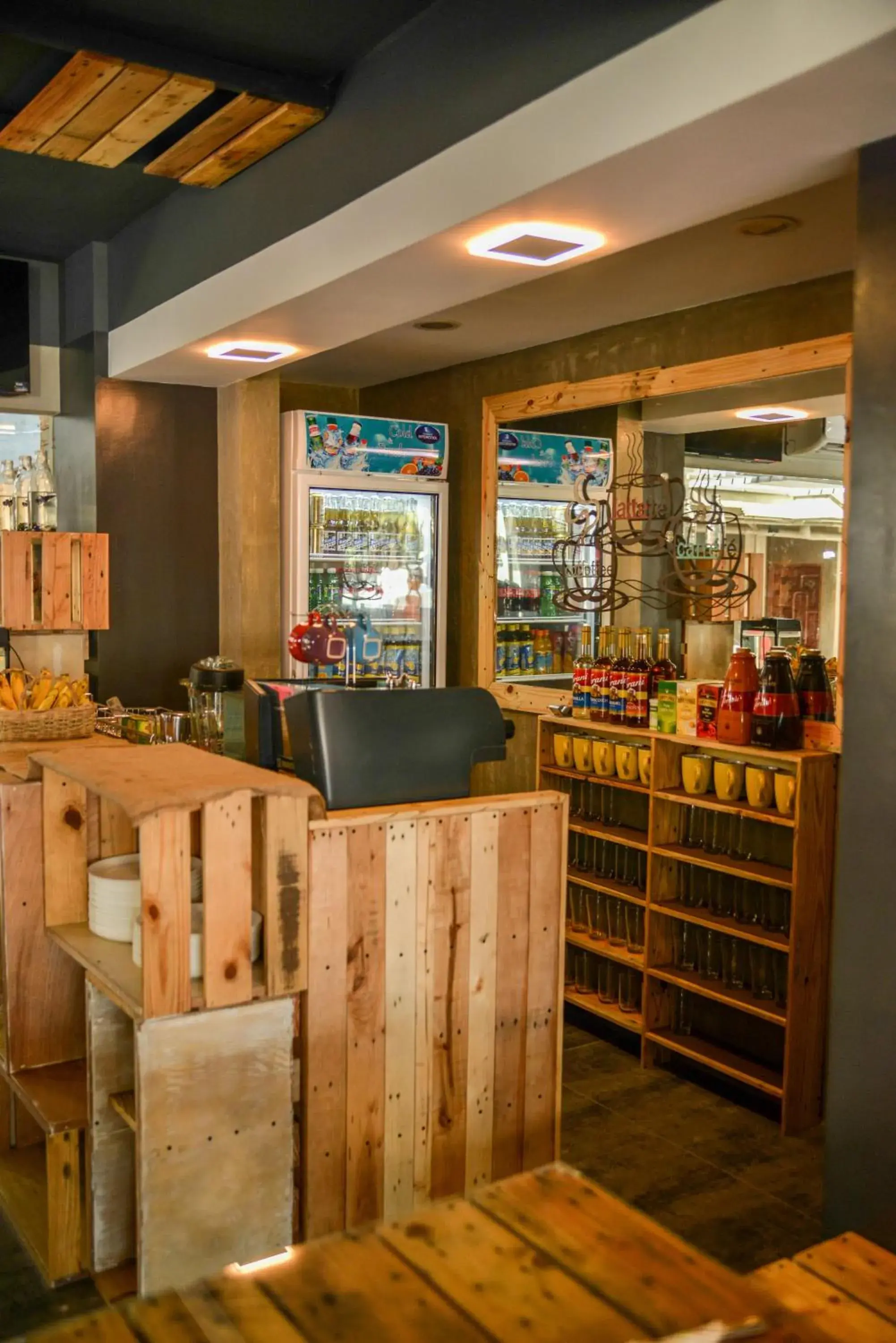 Food and drinks in RedDoorz Plus @ Taft North Mandurriao Food and drinks in RedDoorz Plus @ Taft North Mandurriao