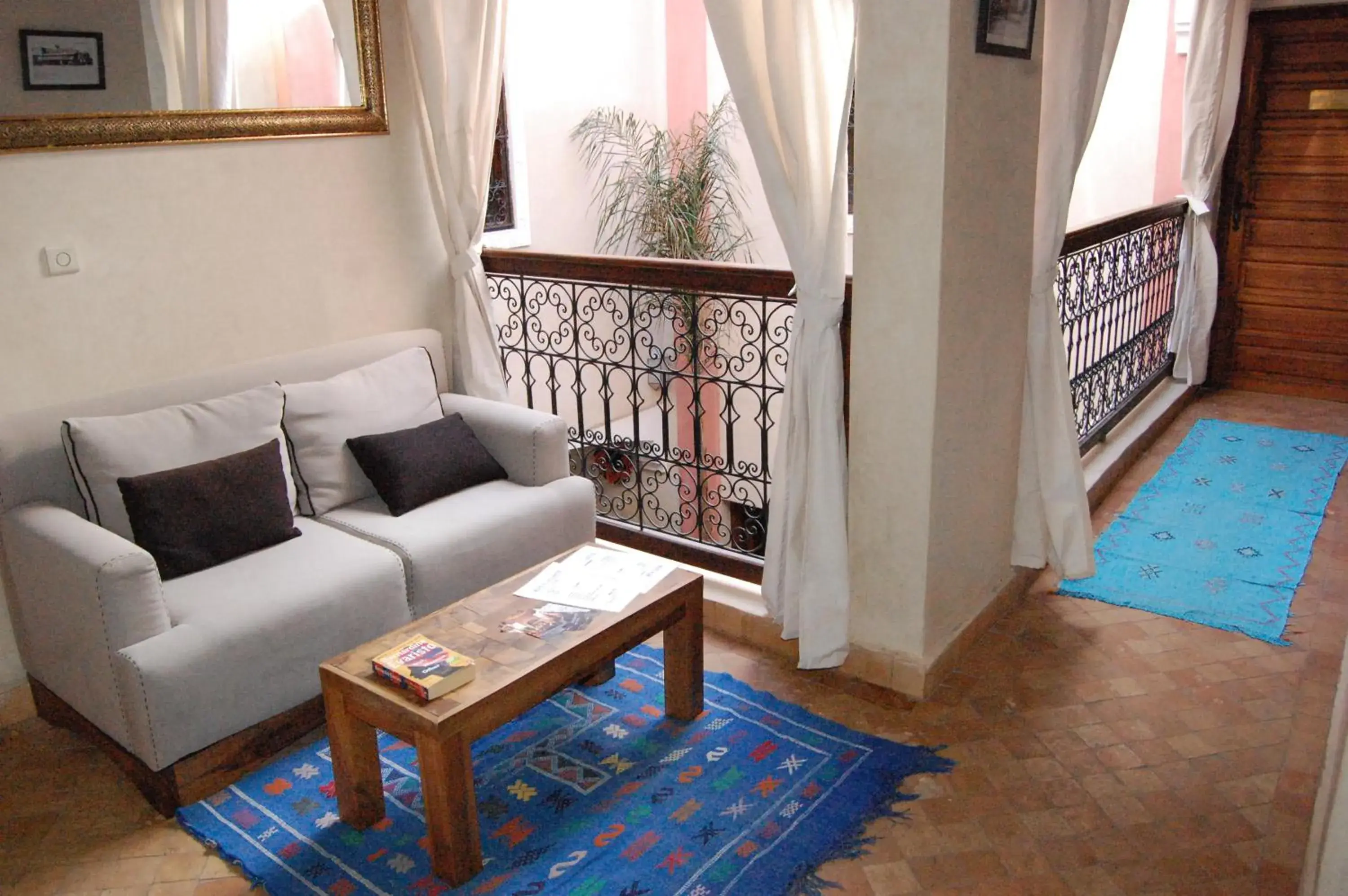 Seating area, Bed in Riad Le Plein Sud Seating area, Bed in Riad Le Plein Sud