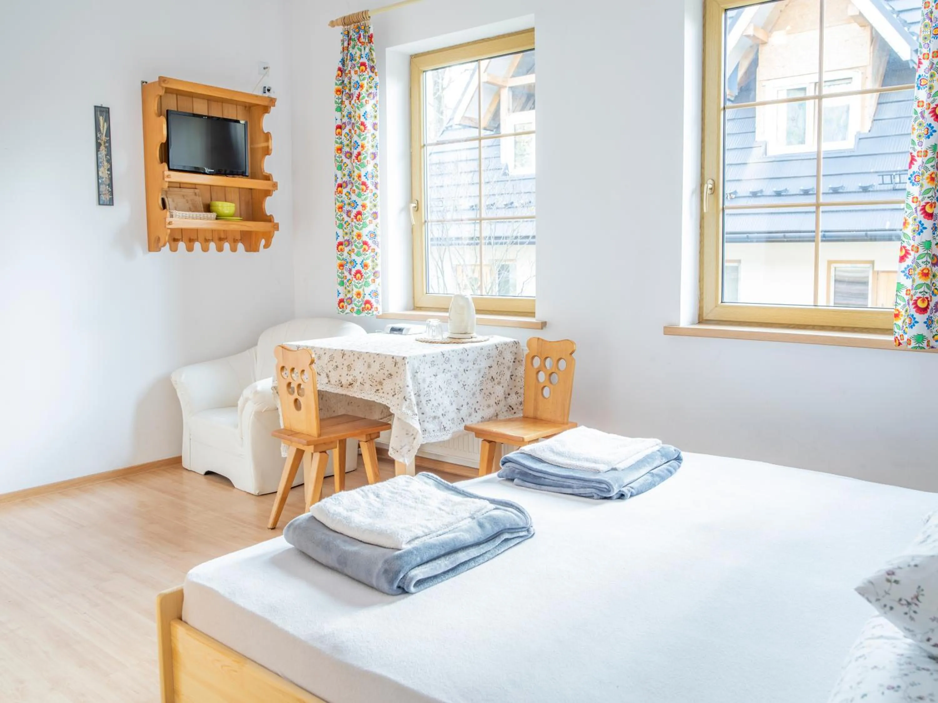 Photo of the whole room, Bed in Willa Ślimakówka