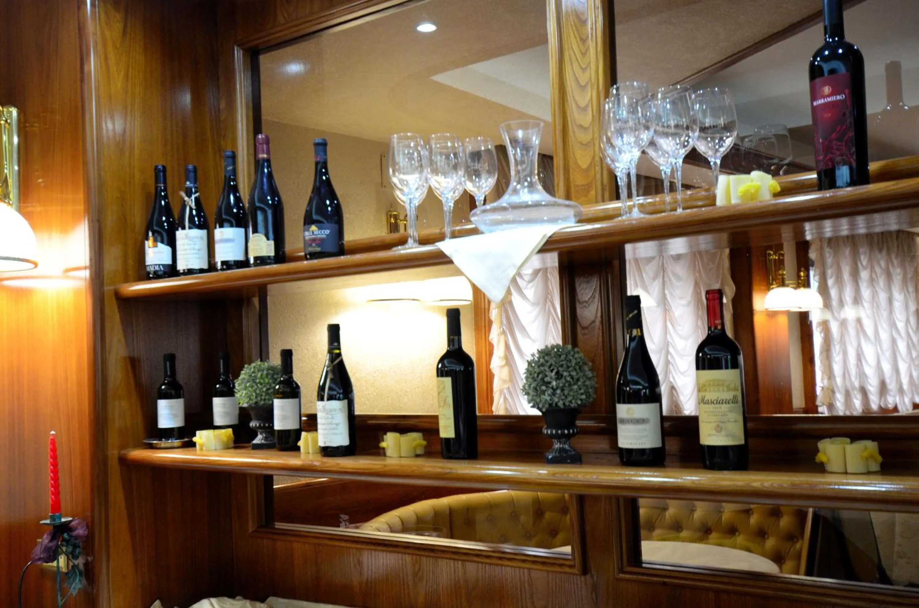 Alcoholic drinks in Grand Hotel delle Rocche