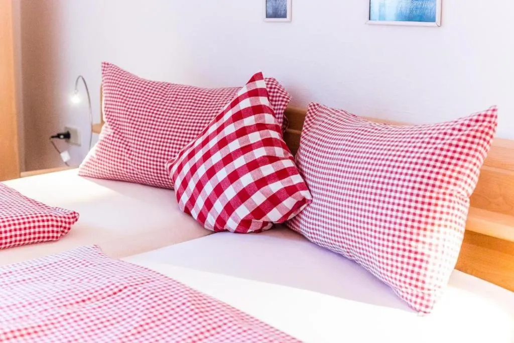 Photo of the whole room in Appartement Lucia (Haus Almidyll) by MoniCare