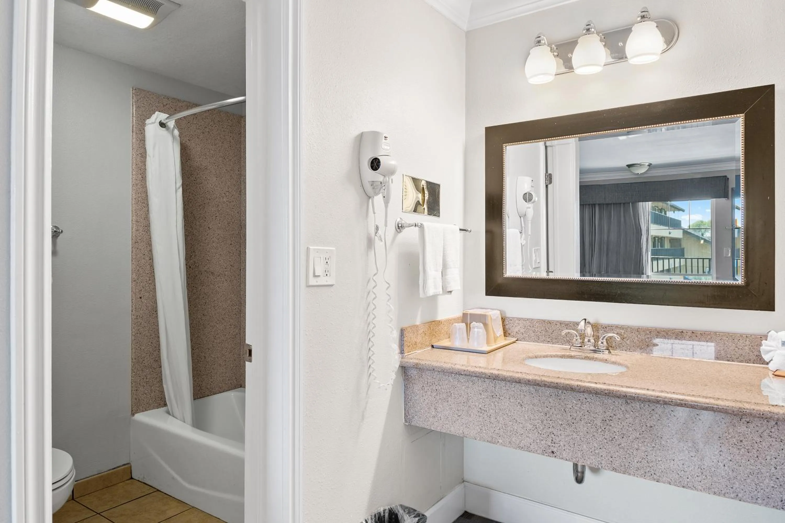 Bathroom in Vagabond Inn Whittier