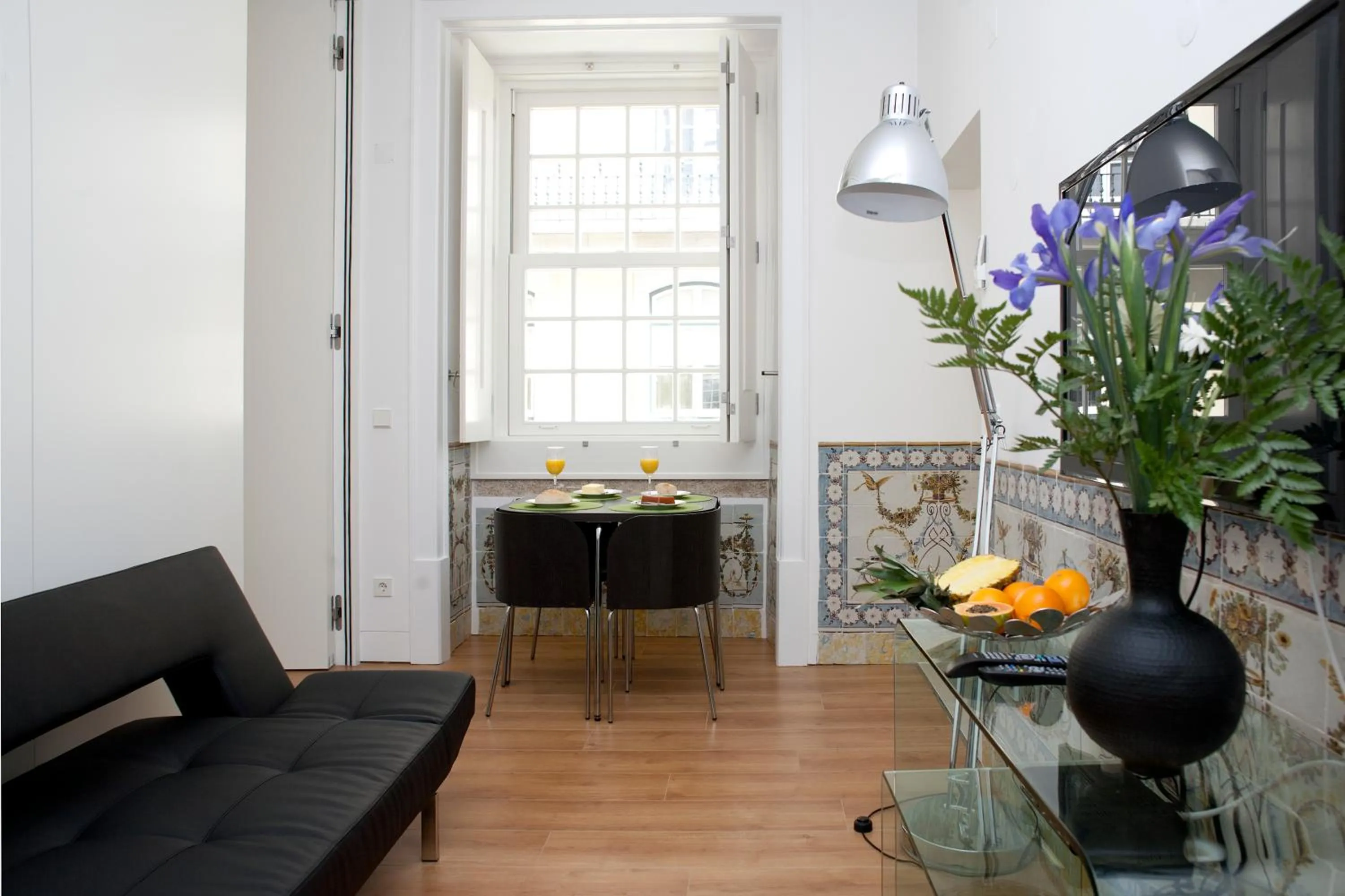Dining area in Lisbon Serviced Apartments - Baixa
