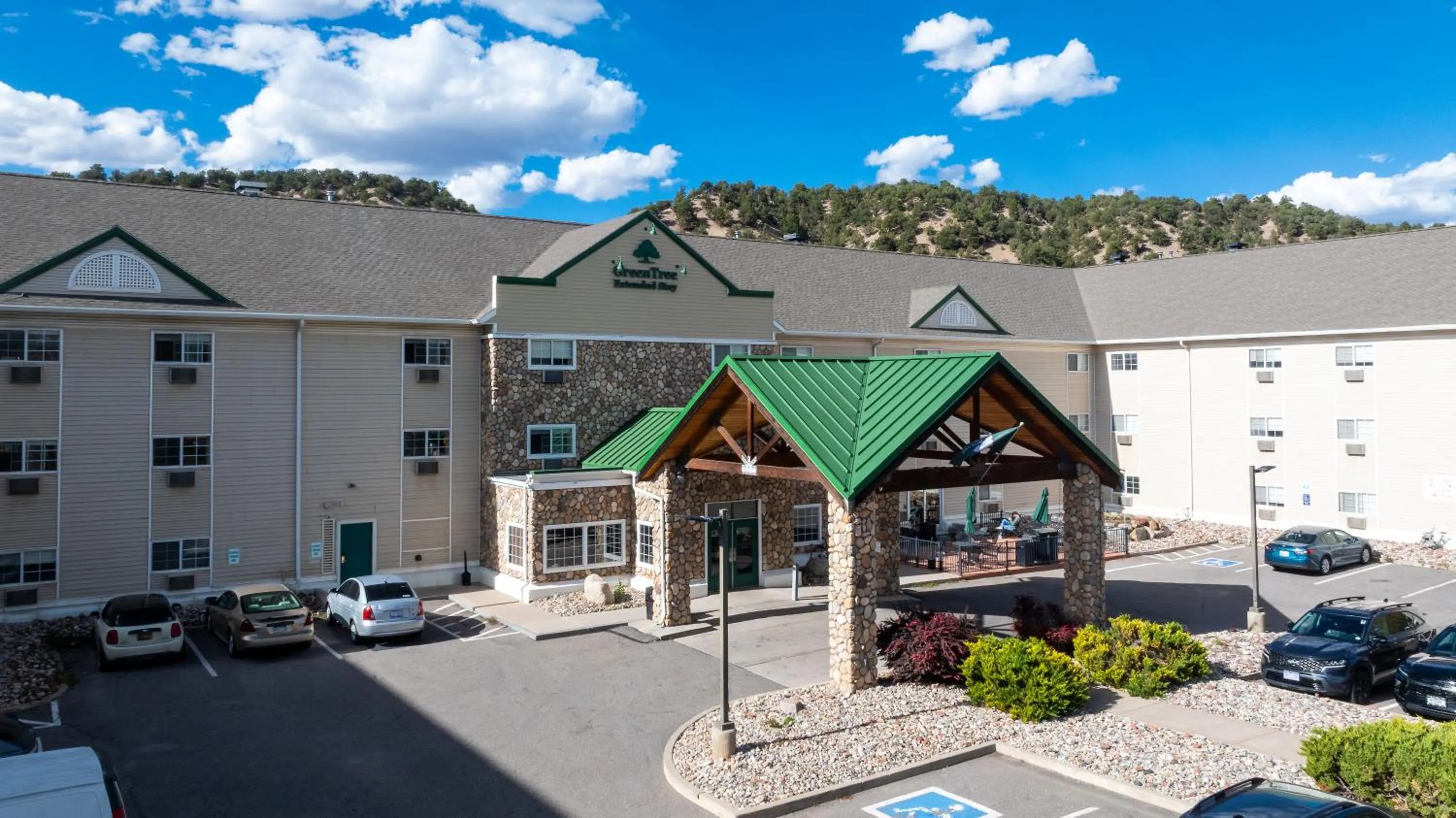 Property building in GreenTree Suites Eagle / Vail Valley