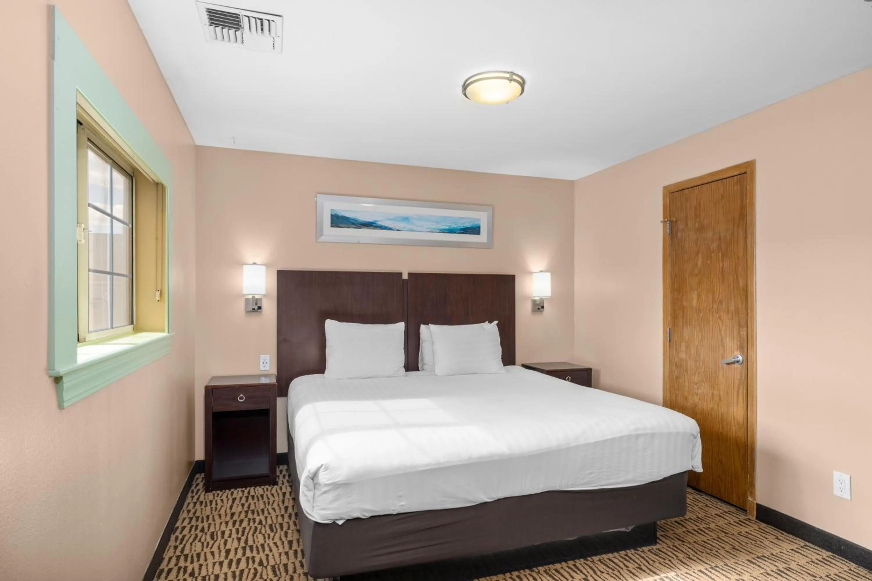 Bed in GreenTree Suites Eagle / Vail Valley