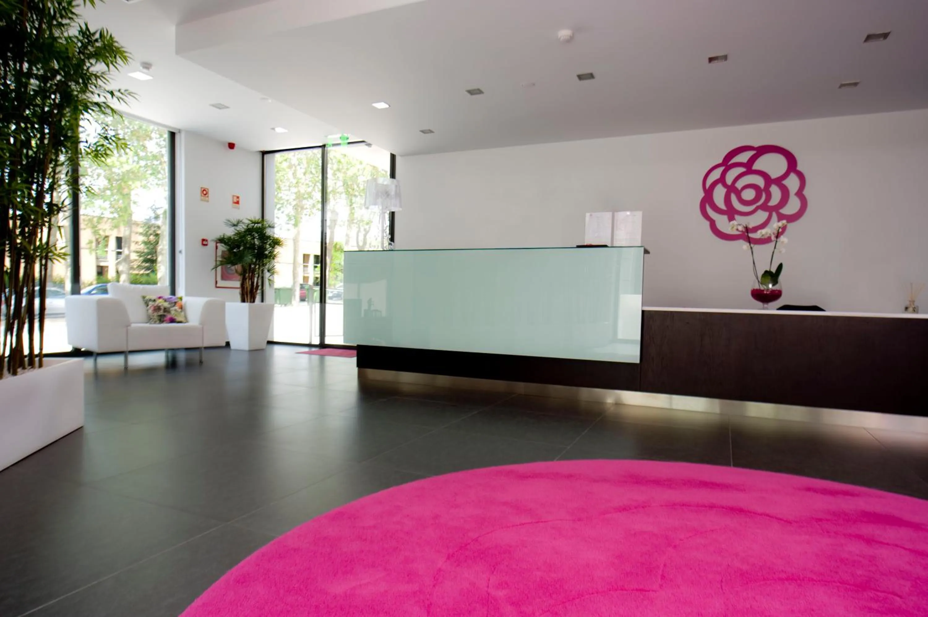 Lobby or reception in Primavera Perfume Hotel