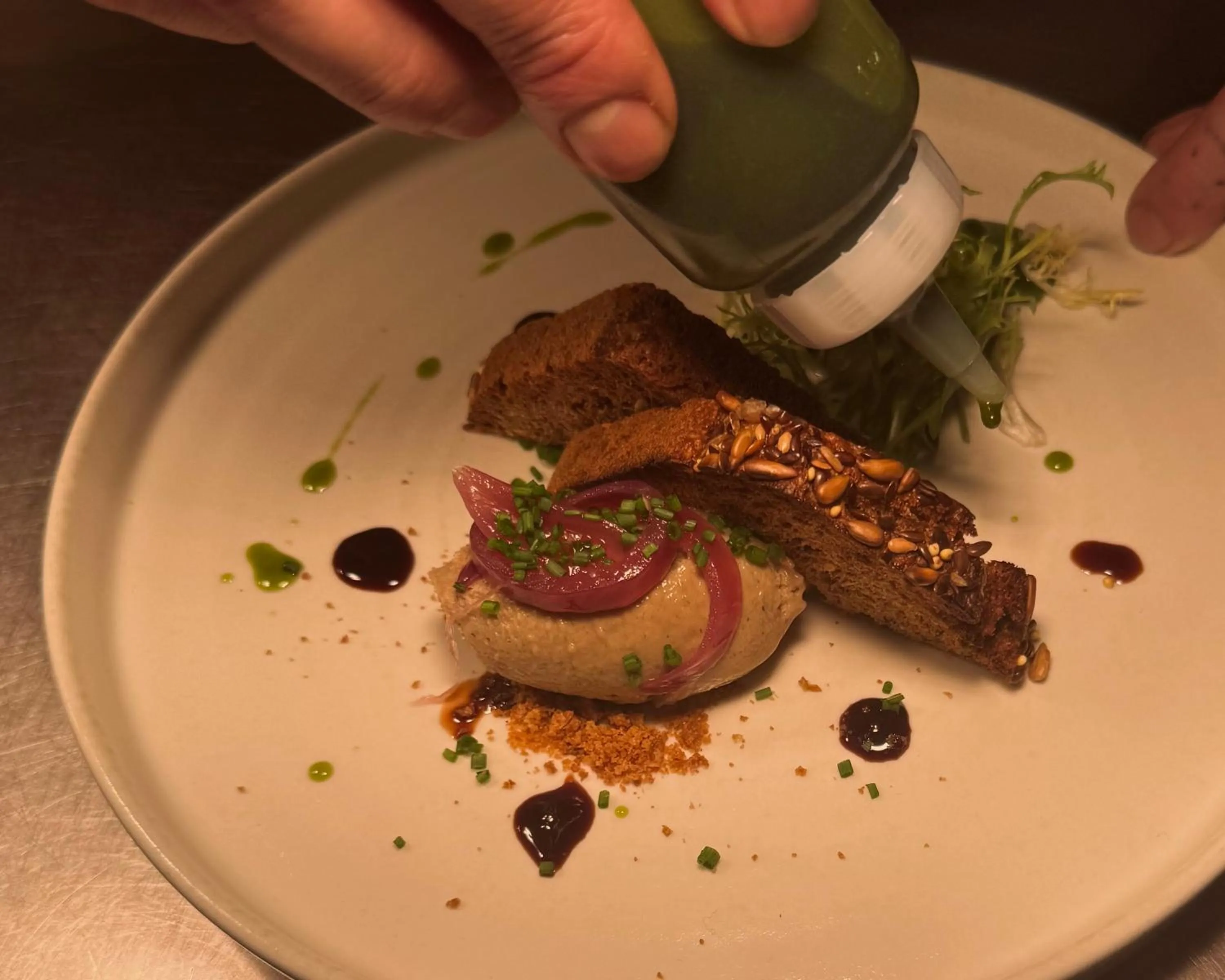 Restaurant/places to eat in Lyzzick