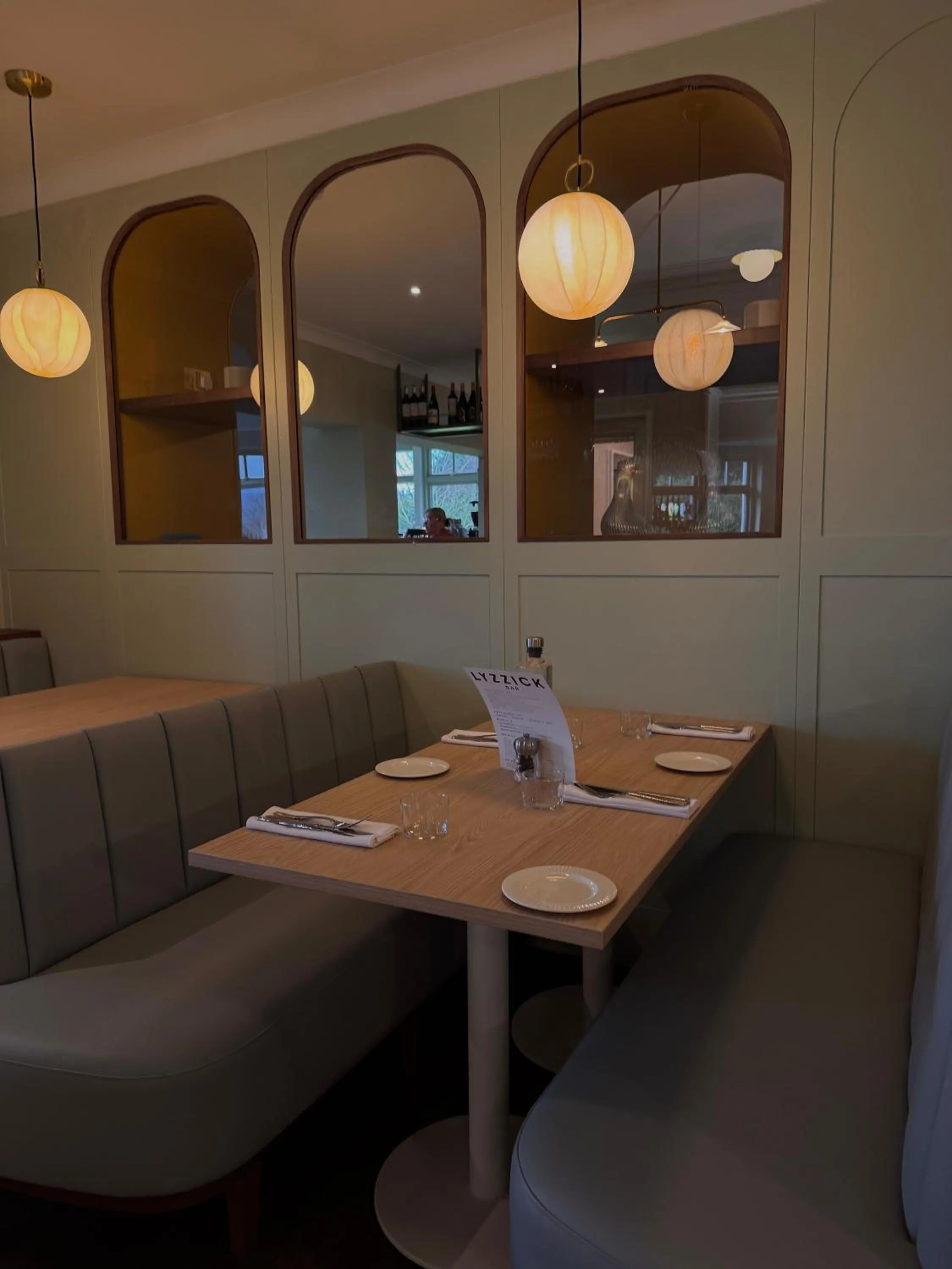 Lounge or bar in Lyzzick