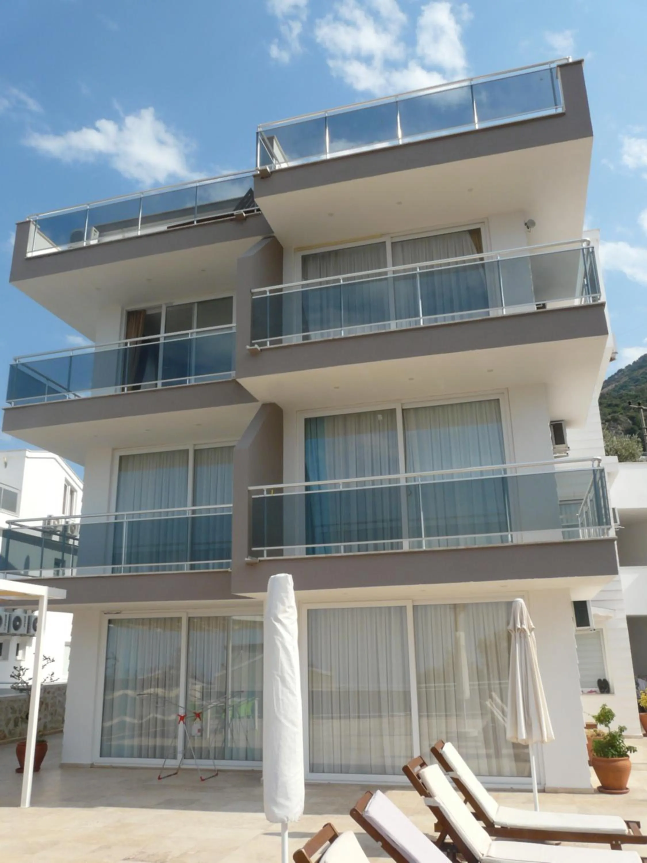 Apollon Apartment